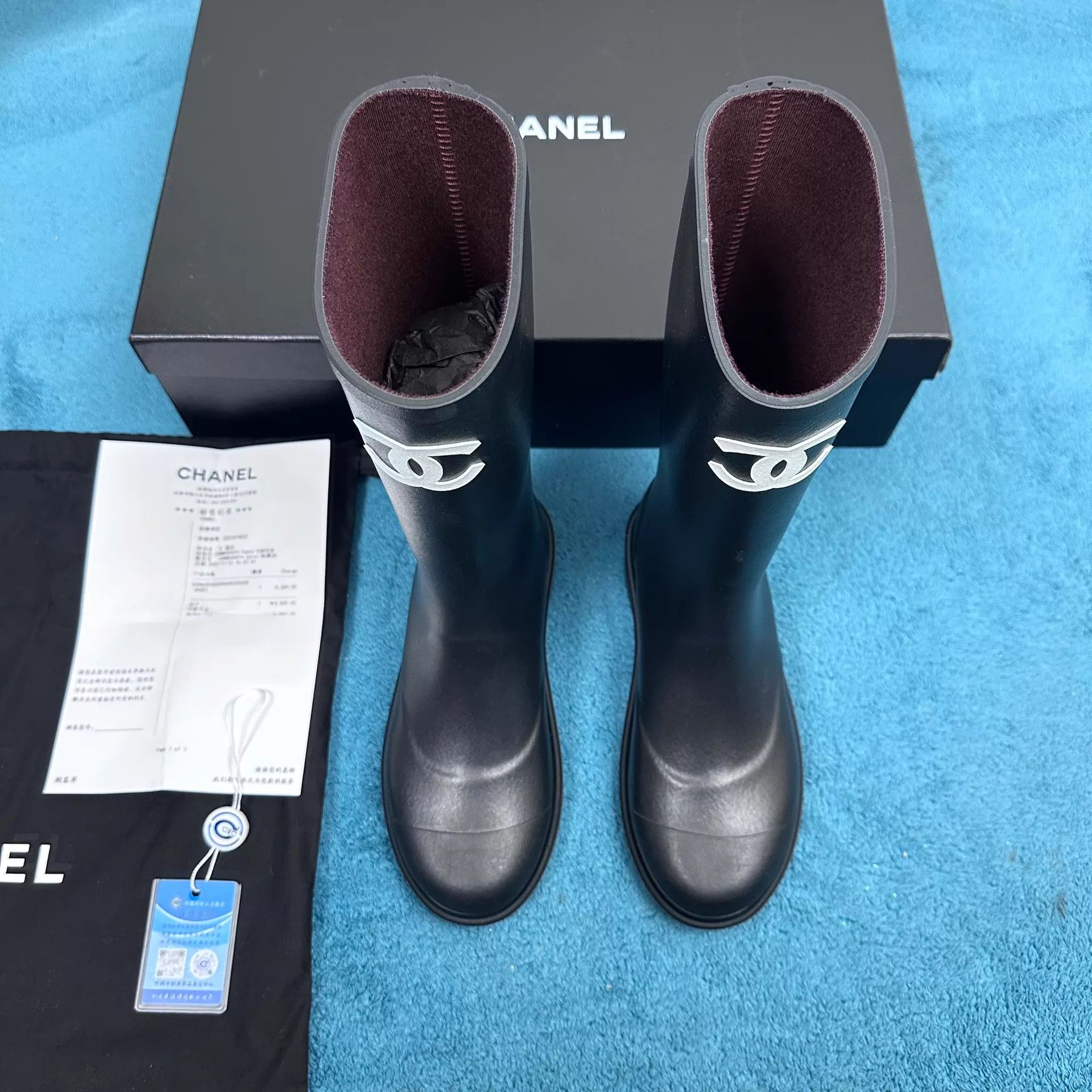 Chanel Chanel 25S Rubber Tall Boots Black EU35 Size US 4.5 / IT 34.5 - 1 Thumbnail