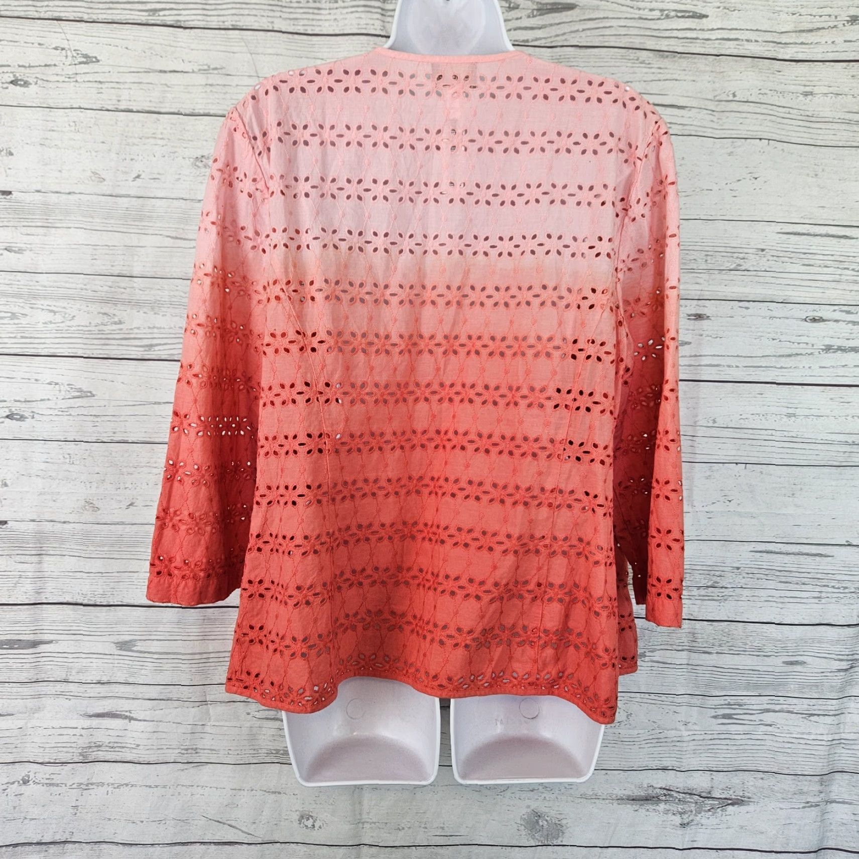 Vintage Chico's Womens Eyelet Jacket Sz Large Pink Ombre 3/4 Sleeve Open Front Cotton Jacket Womens Size L / US 10 / IT 46 - 3 Thumbnail