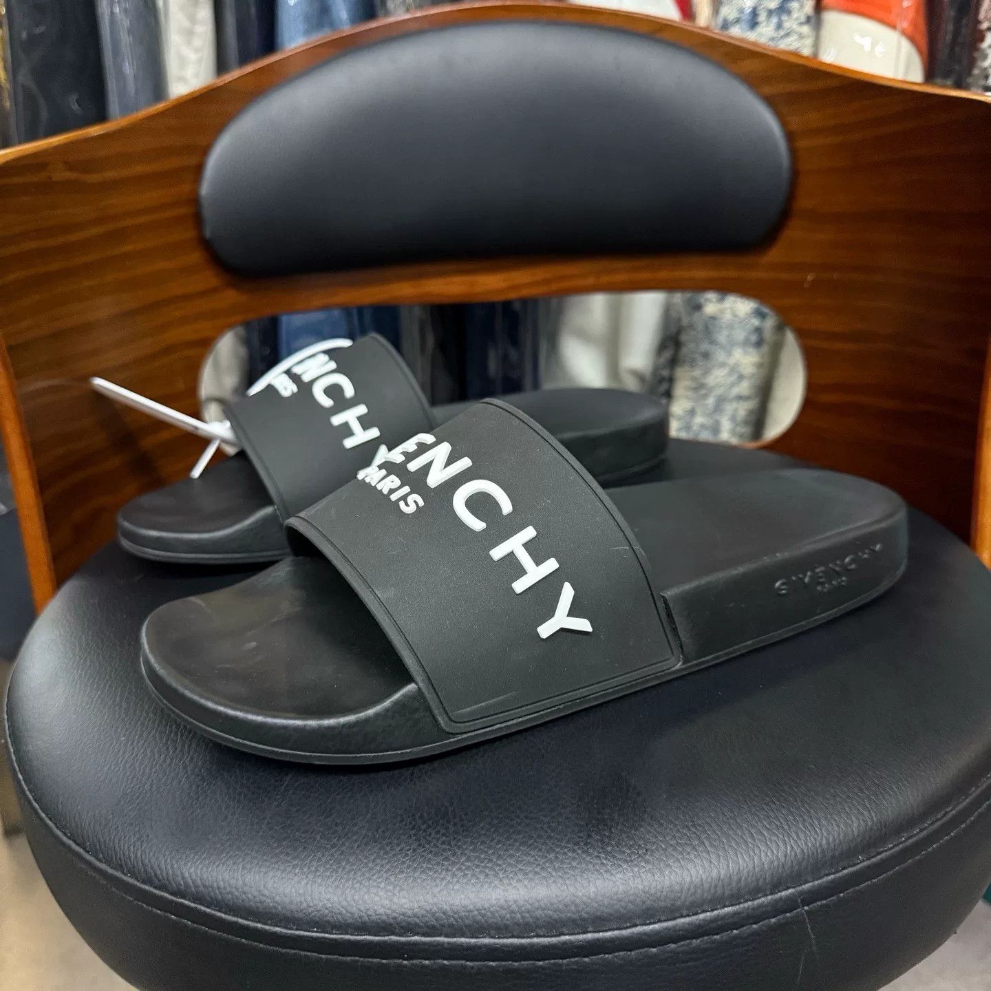 Givenchy Givenchy Black Sandals 42 Men Size US 9 / EU 42 - 1 Thumbnail