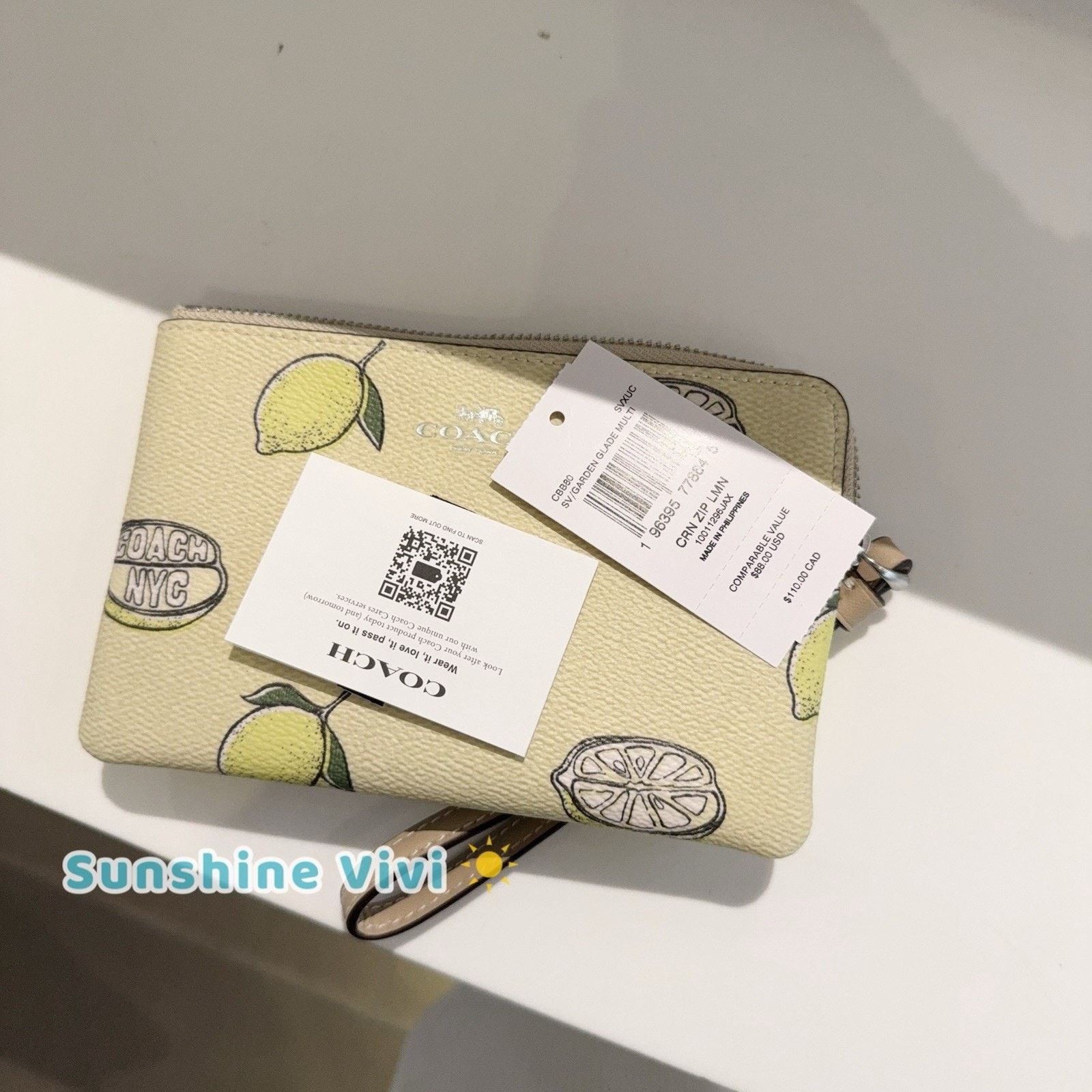 Coach NWT Coach CBB80 Corner Zip Wristlet Lemon Garden Glade Size ONE SIZE - 3 Thumbnail