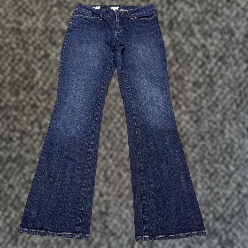 Banana Republic Banana Republic Jeans Women 6 Bootcut Low Rise Stretch Denim 5-Pocket City Blue Regular Length Inseam 31.5 in Size 28" / US 6 / IT 42 - 1 Thumbnail