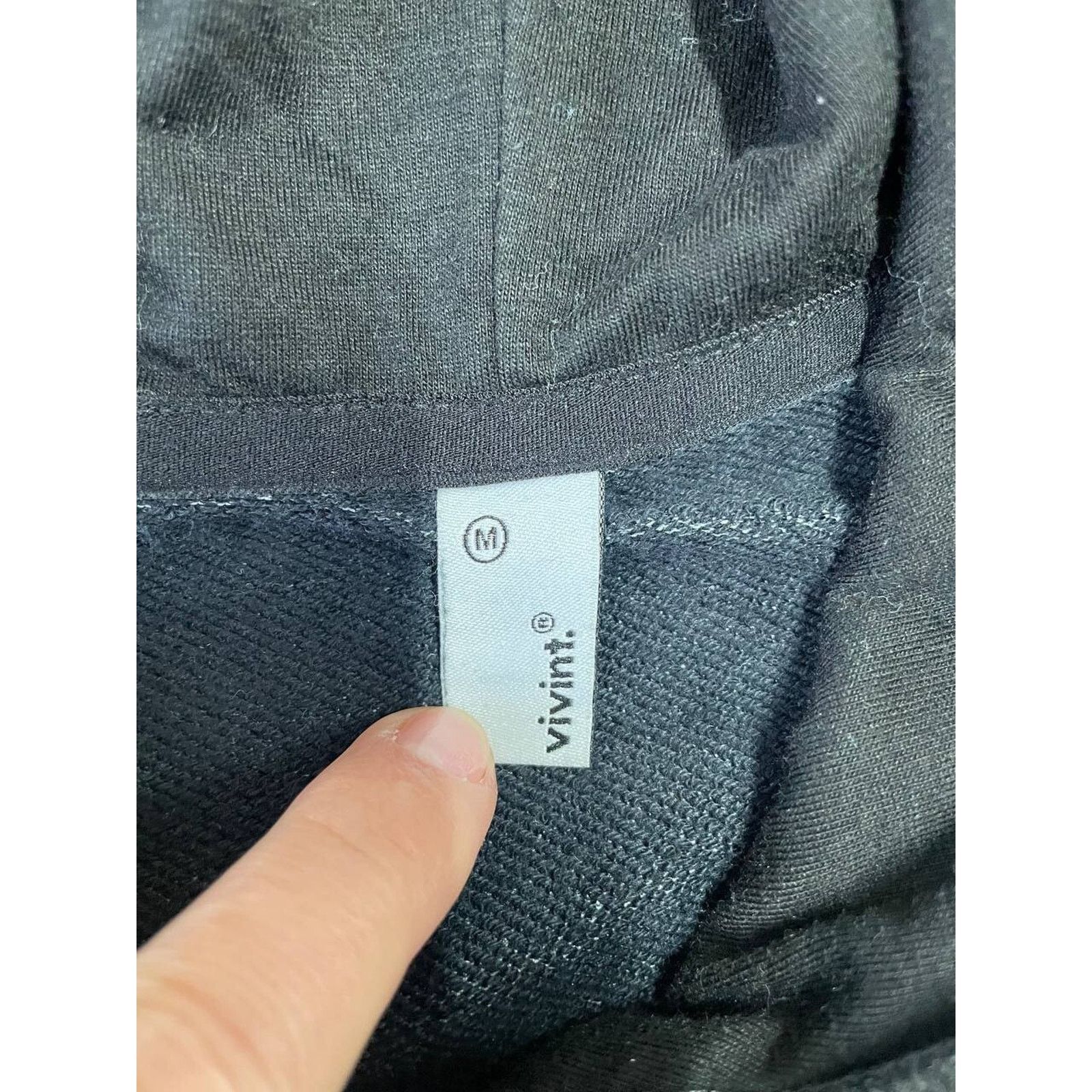 Vintage Vintage Vivint Charcoal Gray Pullover Hoodie Medium Size US M / EU 48-50 / 2 - 9 Thumbnail