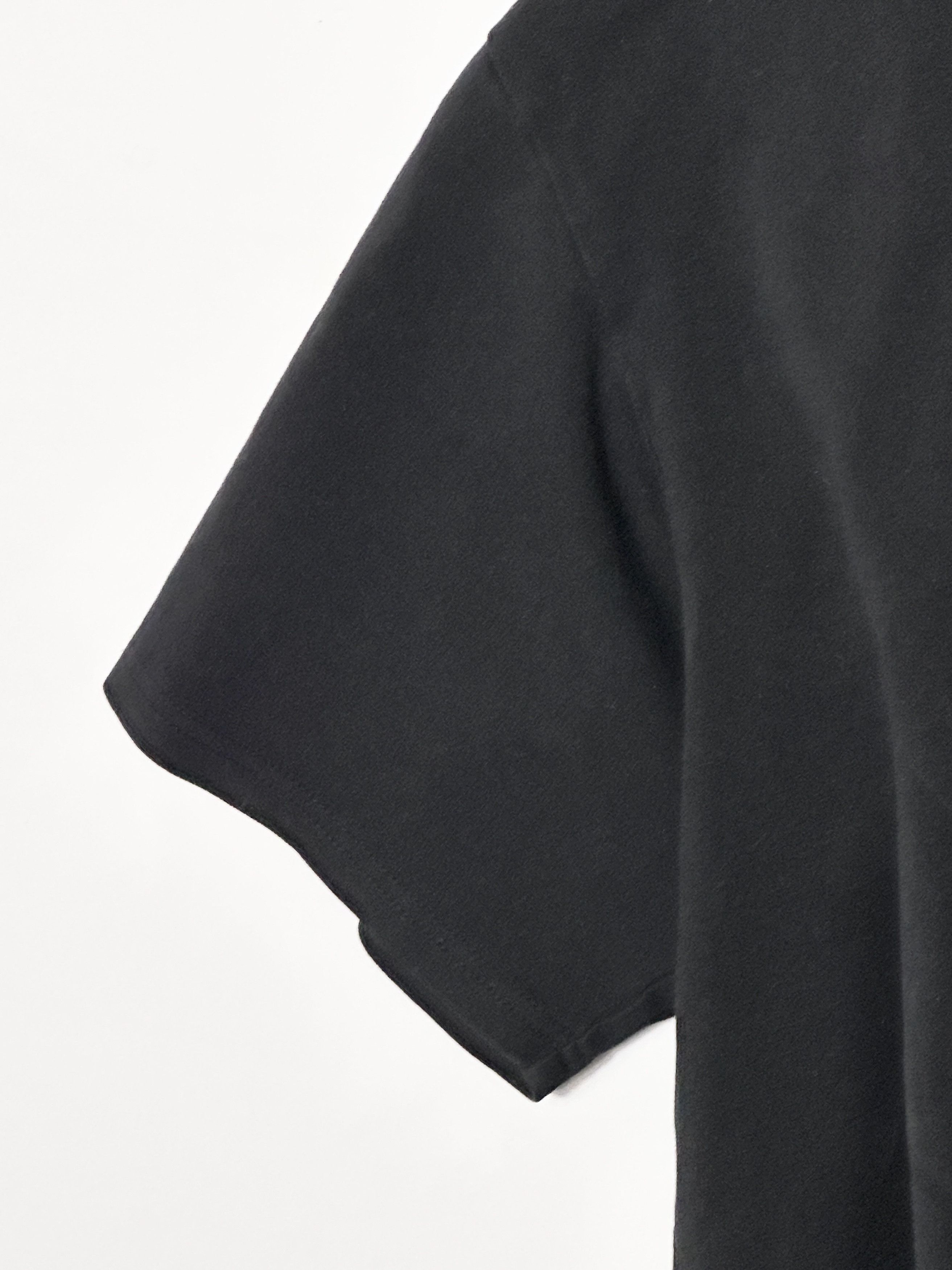 Japanese Brand Amorphia Logo XL Black Crop Top Size US L / EU 52-54 / 3 - 3 Thumbnail