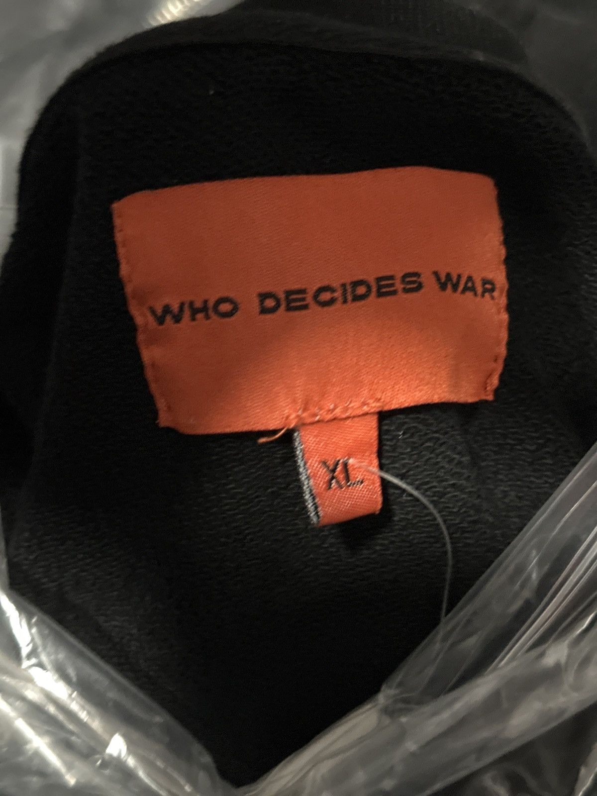 Who Decides War Who Decides War "MRDR" Crewneck Size US XL / EU 56 / 4 - 2 Thumbnail