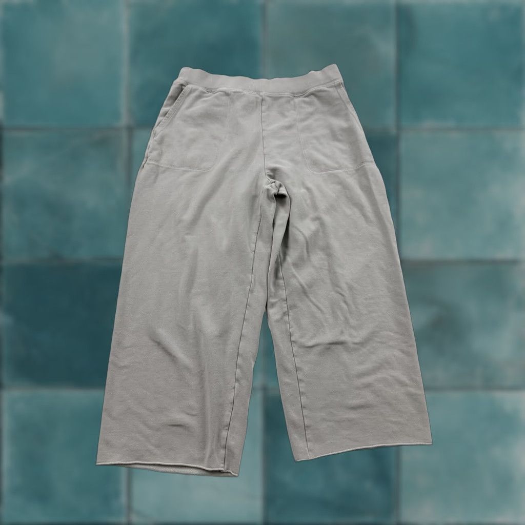 Nike Nike Pants Yoga Luxe Women S Small Gray Cropped Pull On Size 28" / US 6 / IT 42 - 1 Thumbnail