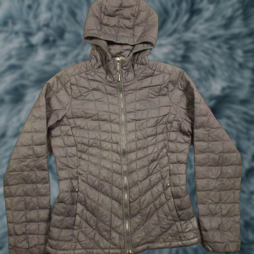 The North Face The North Face Hooded Puffer Jacket Women Small Black Thermoball Primaloft Jacket Size S / US 4 / IT 40 - 1 Thumbnail