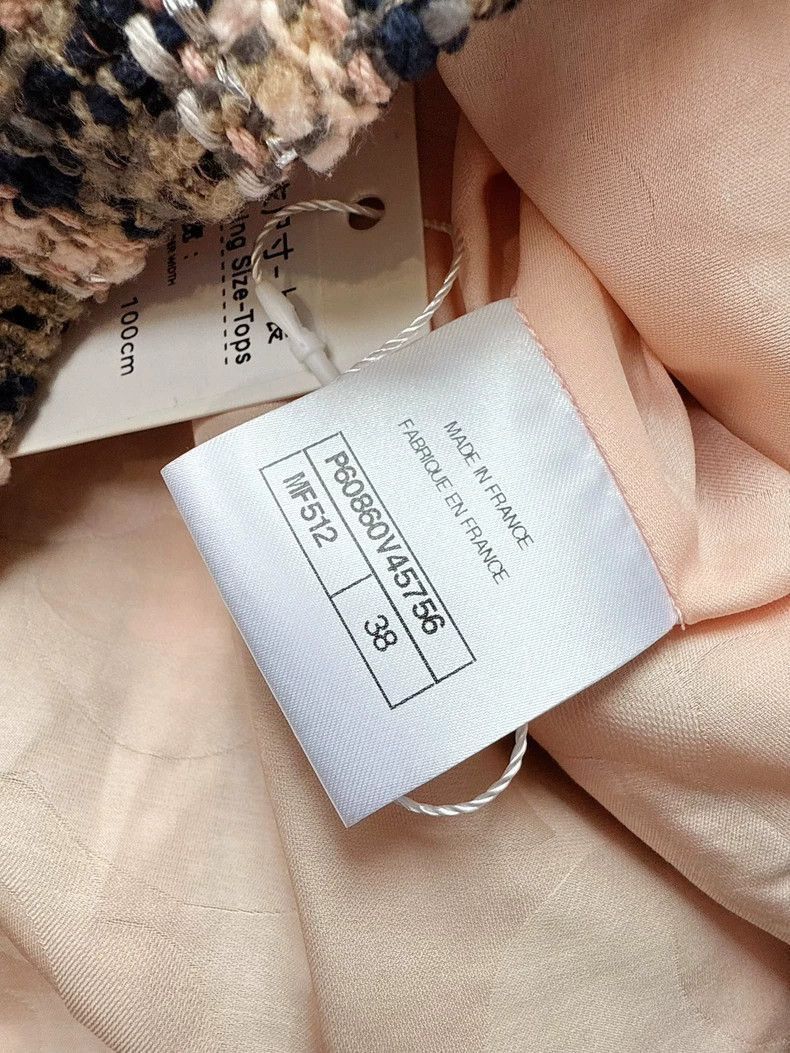 Chanel Chanel Pink Blue-Gray Plaid Cape Jacket Size M / US 6-8 / IT 42-44 - 6 Thumbnail