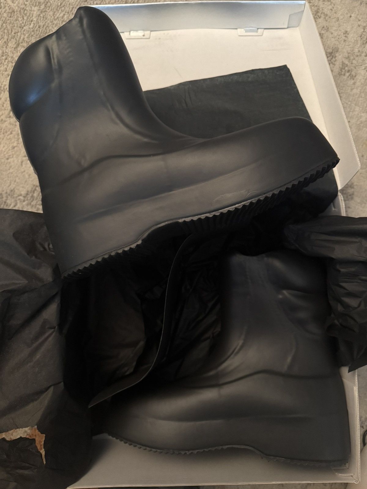 Yeezy SL-03 (2026) Yeezy Boots Size US 10 / EU 43 - 1 Thumbnail