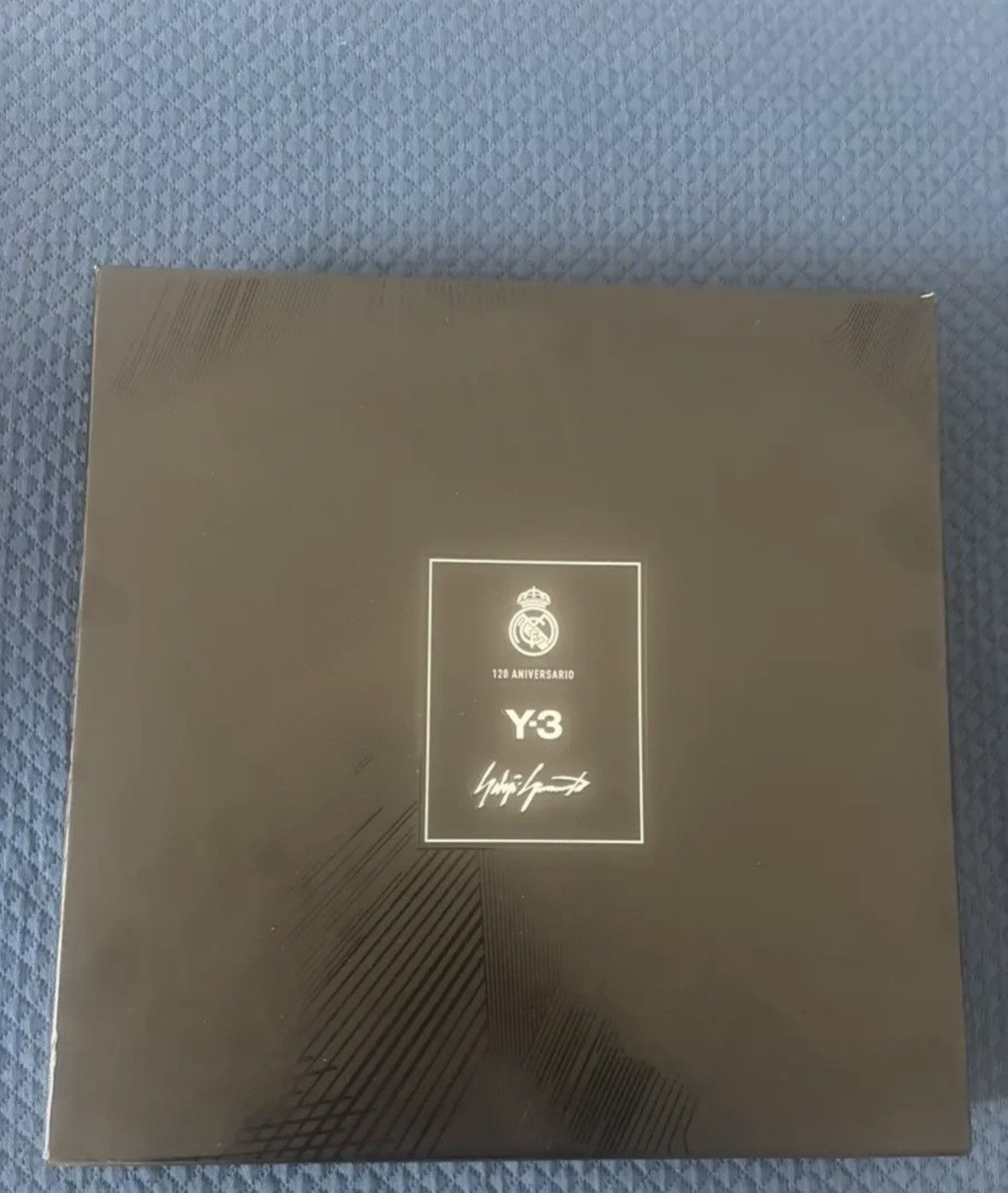 Y-3 Real Madrid Y-3 x Adidas Special Jersey 2021-2022 Size US M / EU 48-50 / 2 - 2 Thumbnail