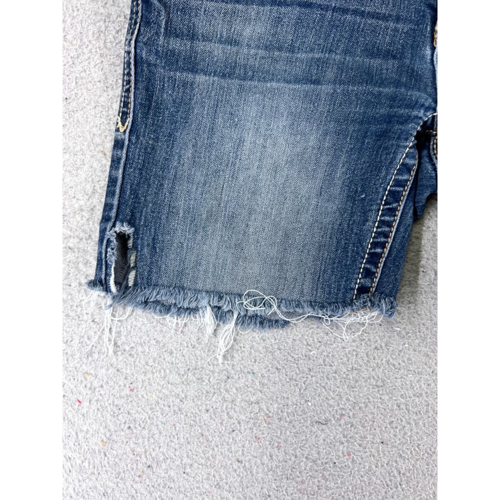 Vintage Maurices Shorts Womens Denim Blue 1 Low Rise 27x5 Cut-Off 5-Pocket Stretch Cotton Blend Gift-ready Casual Beach Dance Size 25" / US 0 / IT 36 - 3 Thumbnail