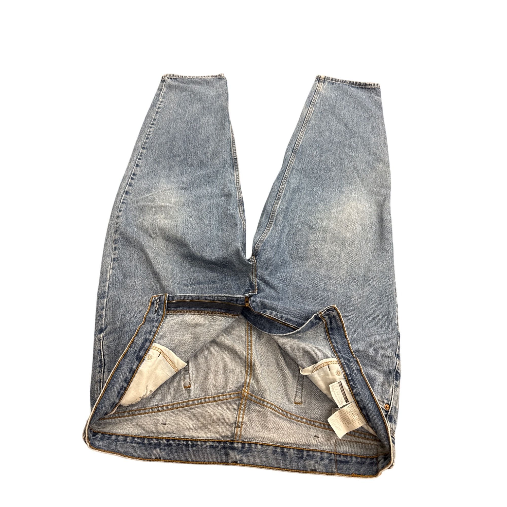 Levi's Vintage Clothing Levis 560 Mens blue Vintage Straight Leg Jeans size 42wx32L Size US 42 / EU 58 - 4 Thumbnail