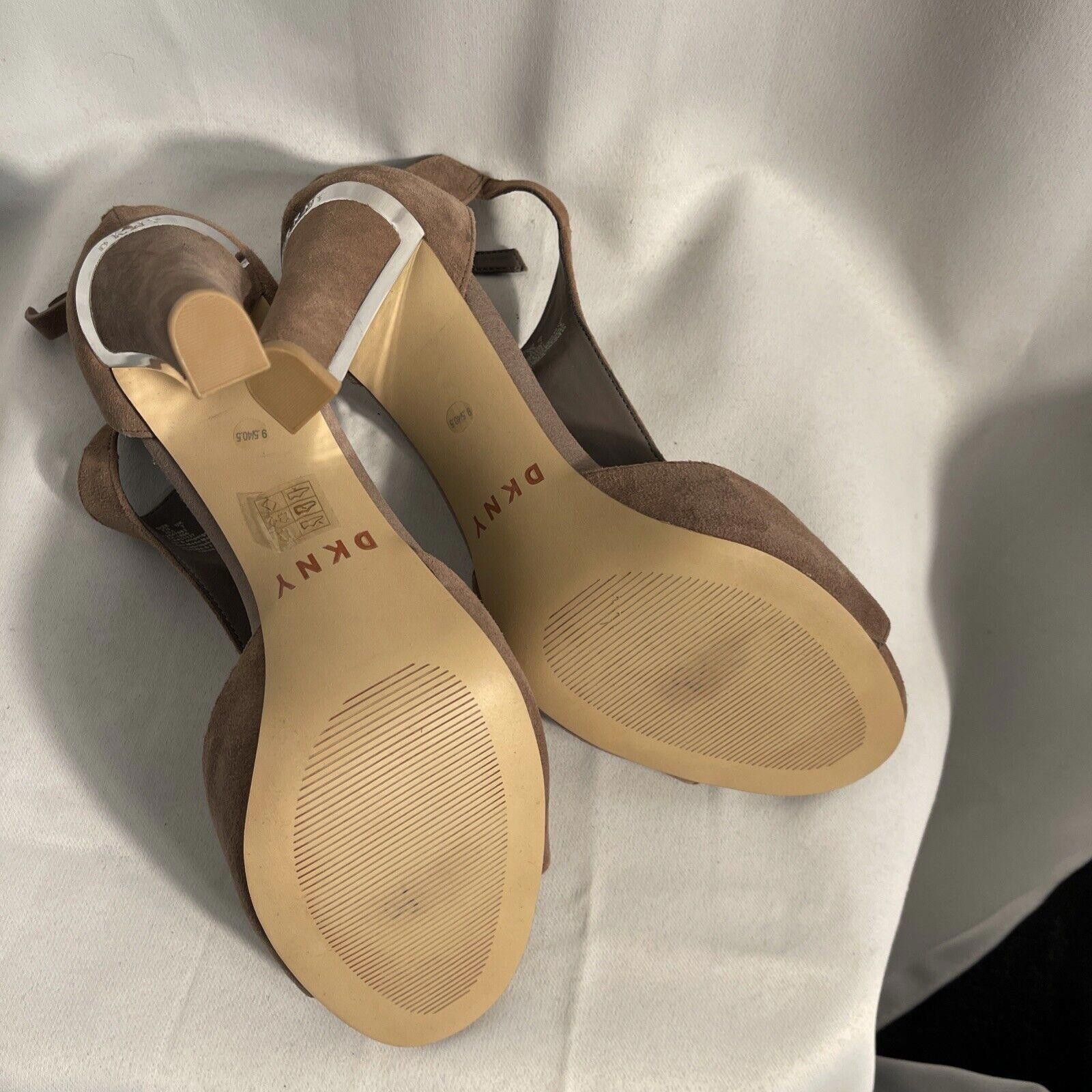 DKNY DKNY Silver/Beige Elegant Sandals sz 9.5 Size US 9.5 / IT 39.5 - 7 Thumbnail