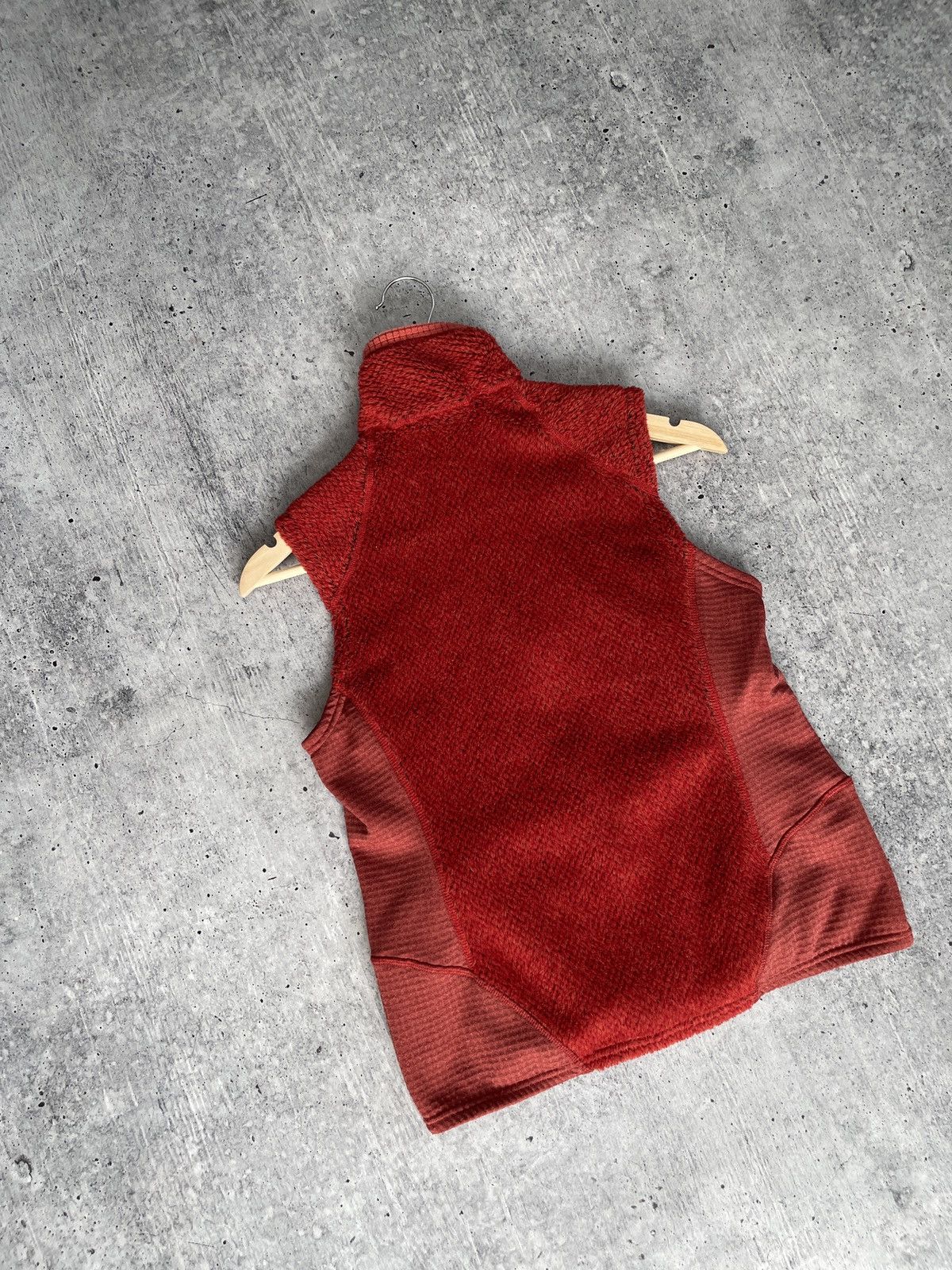 Patagonia × Vintage Patagonia Women's Polartec Fleece Vest Red size XS Size XS / US 0-2 / IT 36-38 - 11 Thumbnail