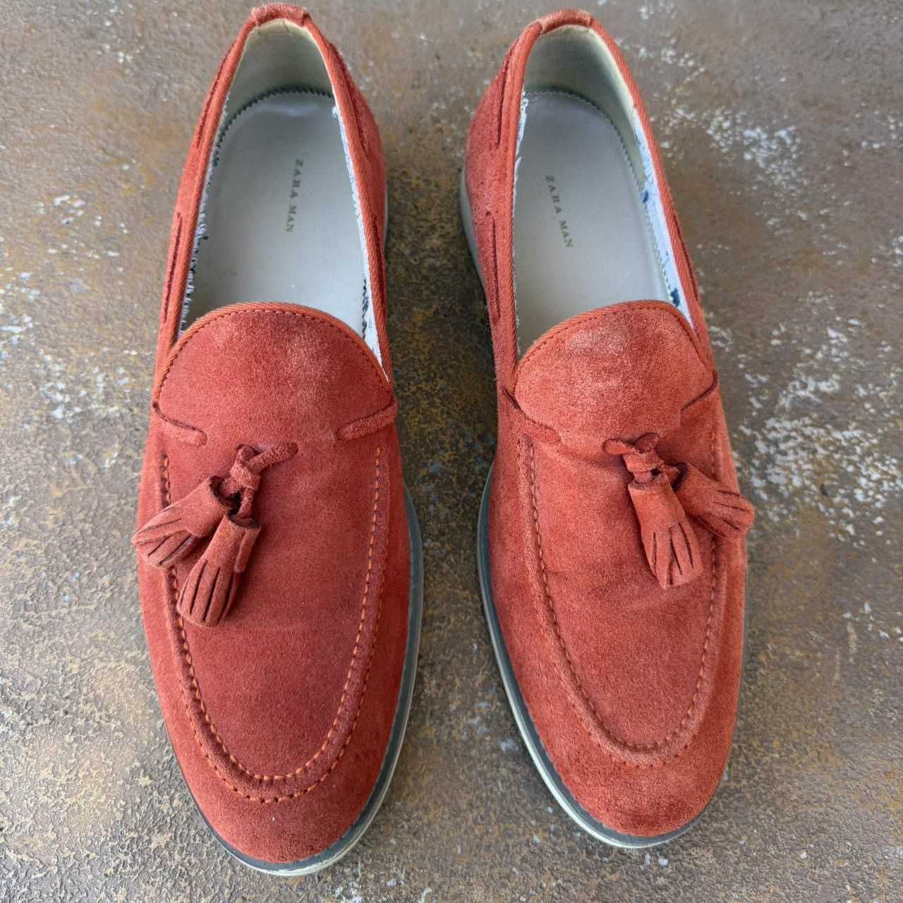Zara Zara men’s Orange suede loafers with tassels sz 8 Size US 8 / EU 41 - 2 Thumbnail