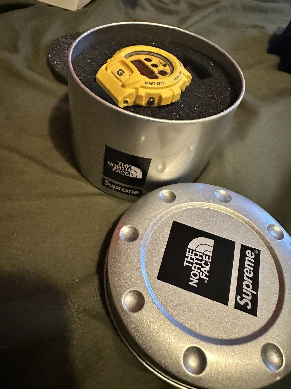 Supreme Supreme x The North Face x Casio G-Shock DW-6900 Watch Yell Size ONE SIZE - 2 Thumbnail