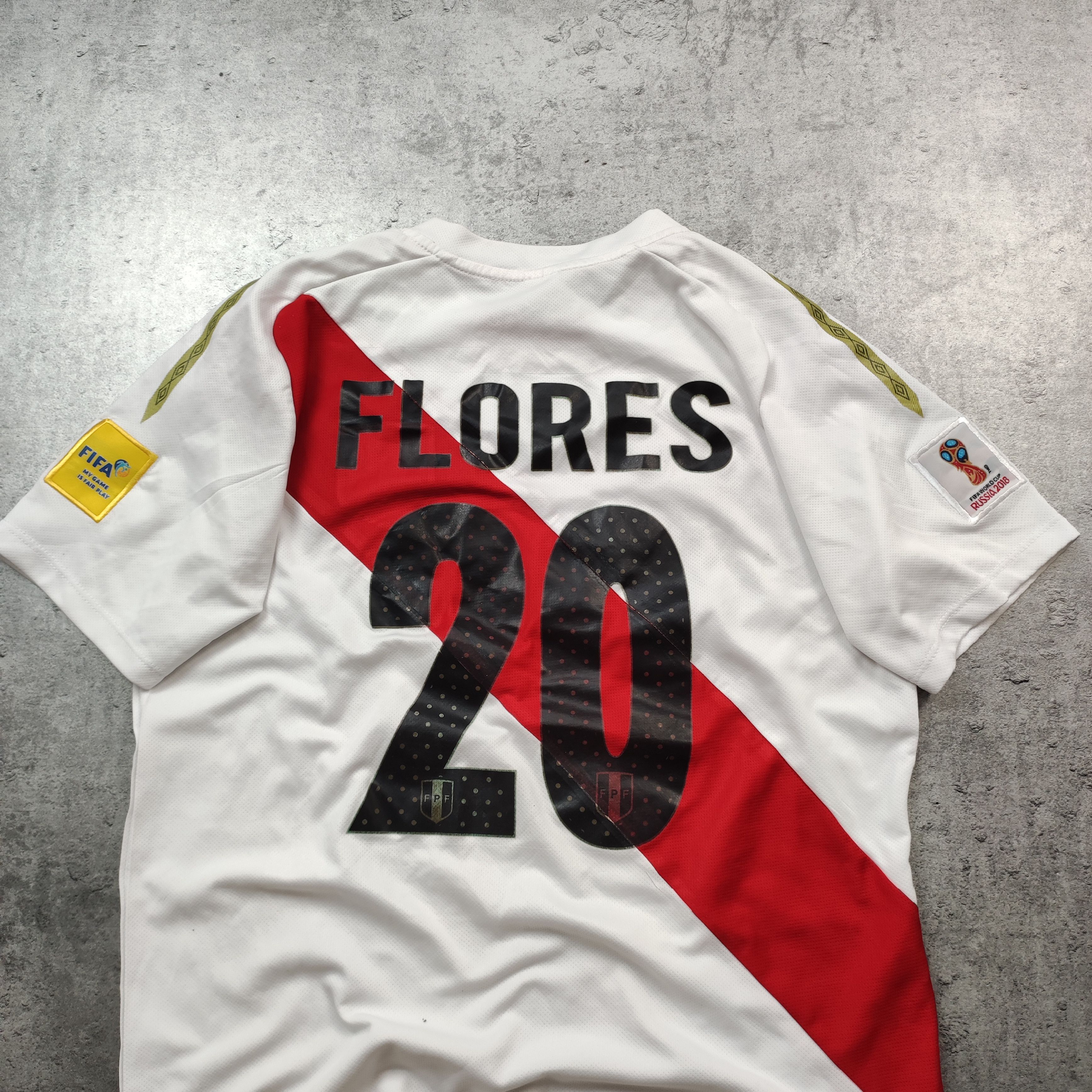 Vintage FIFA World Cap 2018 Peru #20 Flores Home Football Jersey Size US S / EU 44-46 / 1 - 10 Thumbnail