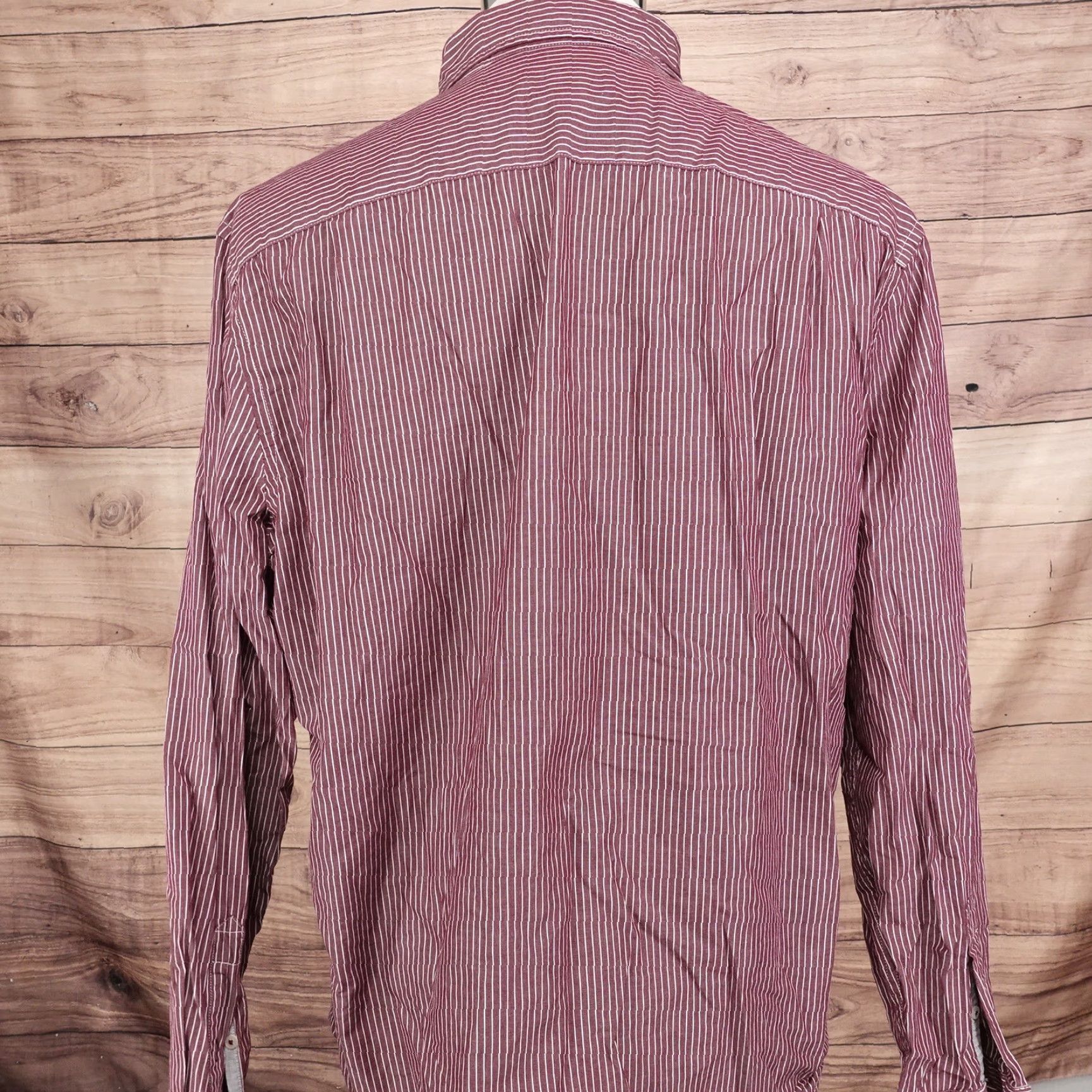 American Eagle Outfitters American Eagle Outfitters Classic Fit Button-Down Shirt Men XL Red Striped Cotton Casual‍ Size US XL / EU 56 / 4 - 4 Thumbnail