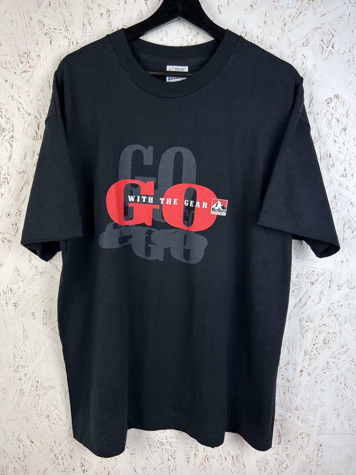 Marlboro 90s Vintage Marlboro Adventure Gear Go With The Gear T-Shirt Size US XL / EU 56 / 4 - 1 Thumbnail