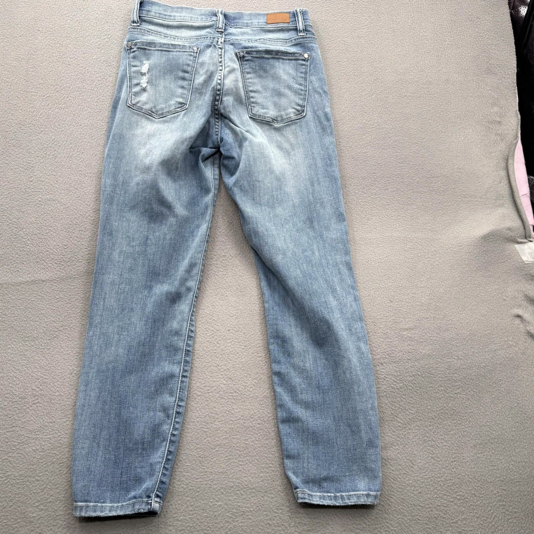 Vintage Judy Blue Jeans Womens 5/27 Blue Distressed Relaxed Straight High Rise 27x26 Denim Stretch 5-Pocket Jeans Size 27" / US 4 / IT 40 - 2 Thumbnail