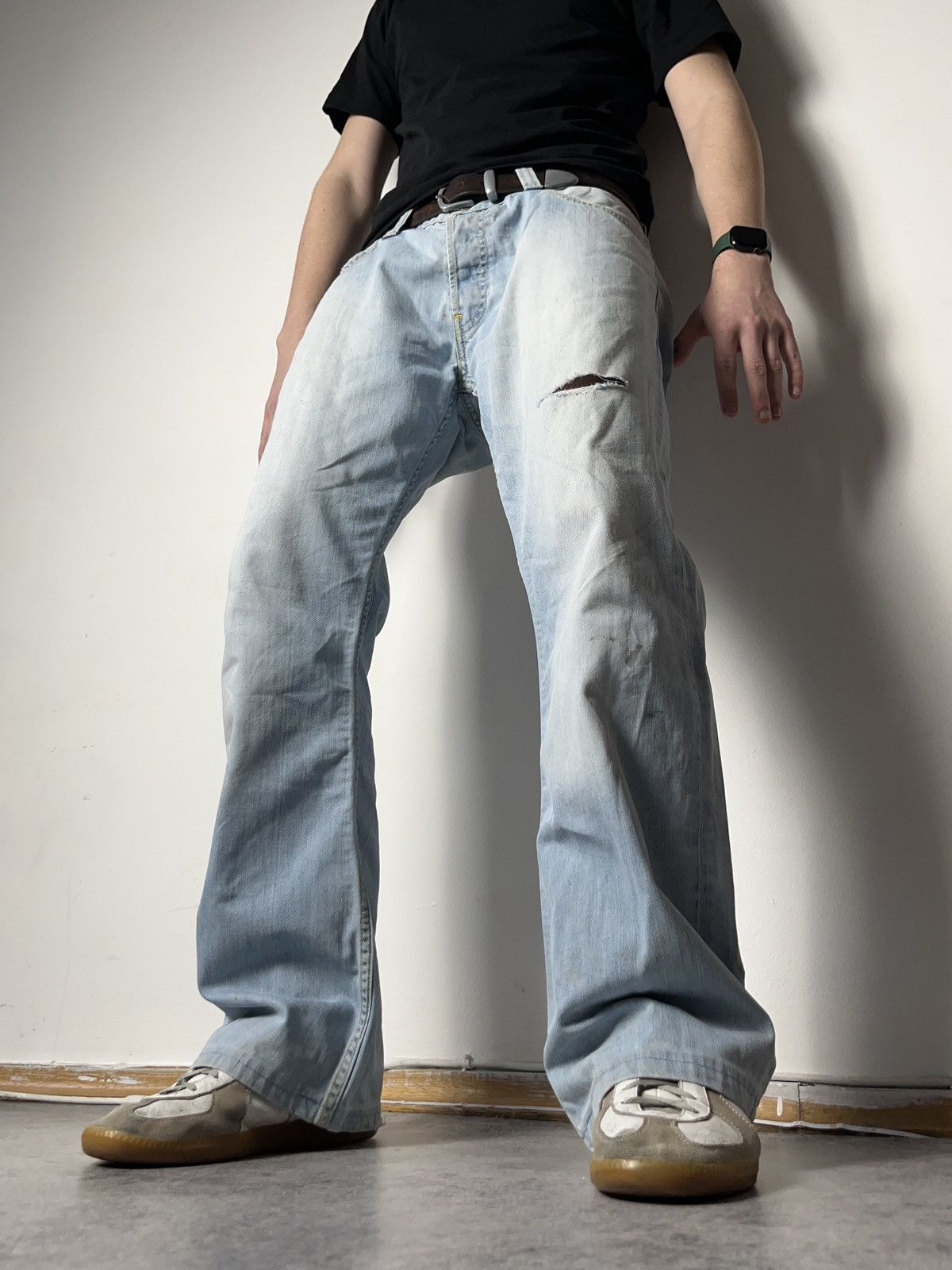 Levi's 🔥00'S LEVIS BOOTCUT FLARED WASHED JEANS TORNADO MART VIBE Size US 34 / EU 50 - 1 Thumbnail