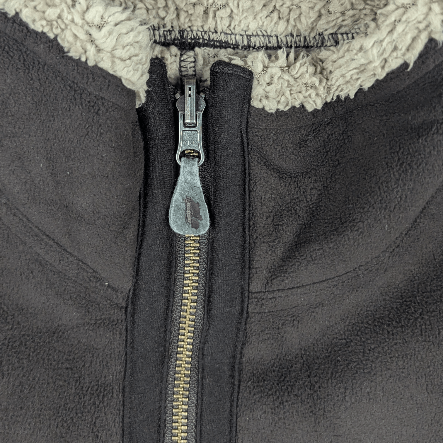 Uniqlo UNIQLO Reversible Brown Grey Fluffy Fleece Jacket Size US M / EU 48-50 / 2 - 16 Thumbnail