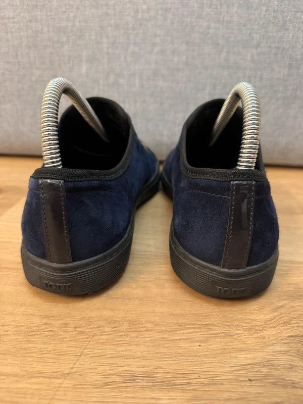 Tod's Tod's Italy Suede Navy Low Top Sneakers size 37,5 Size US 7.5 / IT 37.5 - 7 Thumbnail