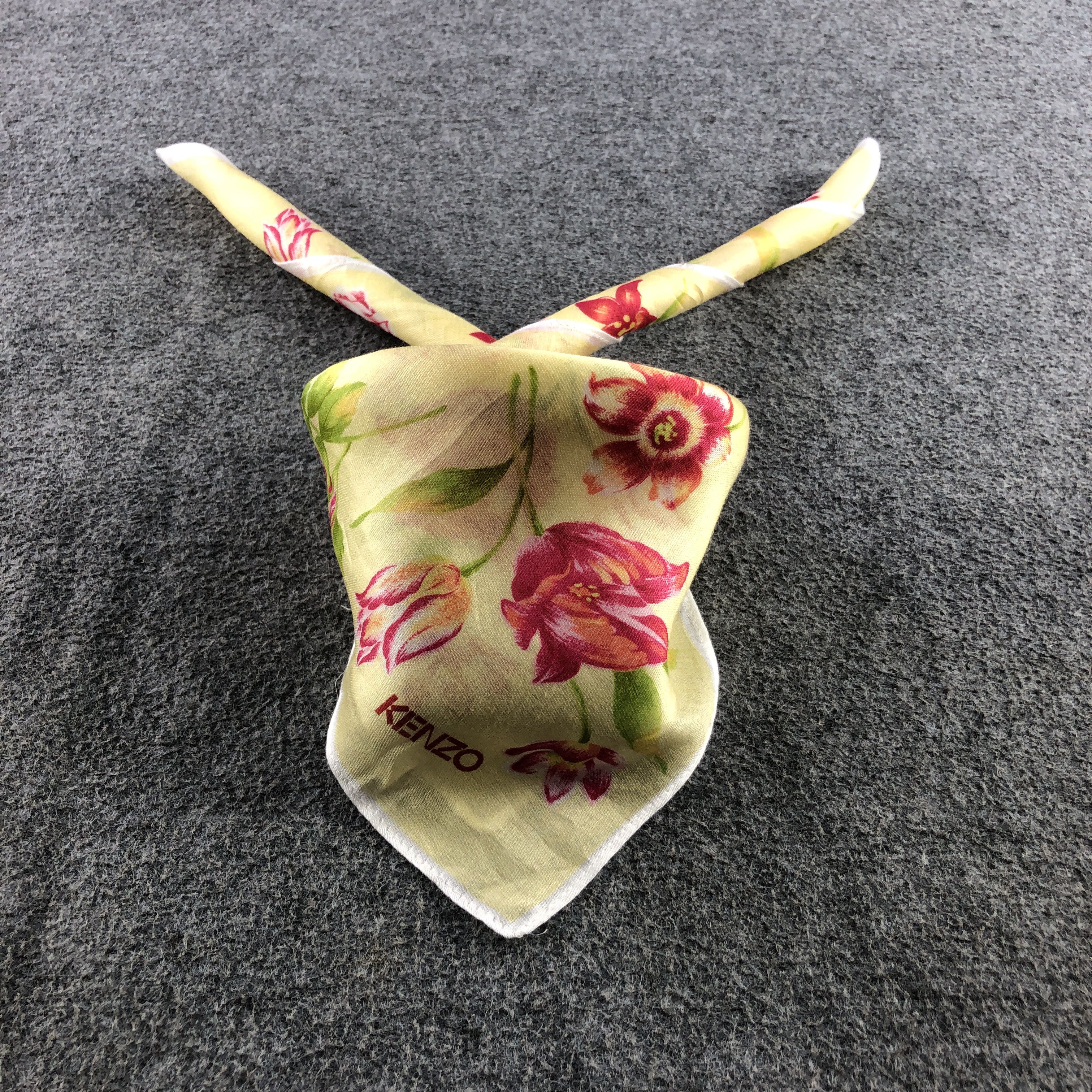 Kenzo × Vintage Kenzo Floral Handkerchief Neckerchief Bandana H2425 Size ONE SIZE - 1 Thumbnail