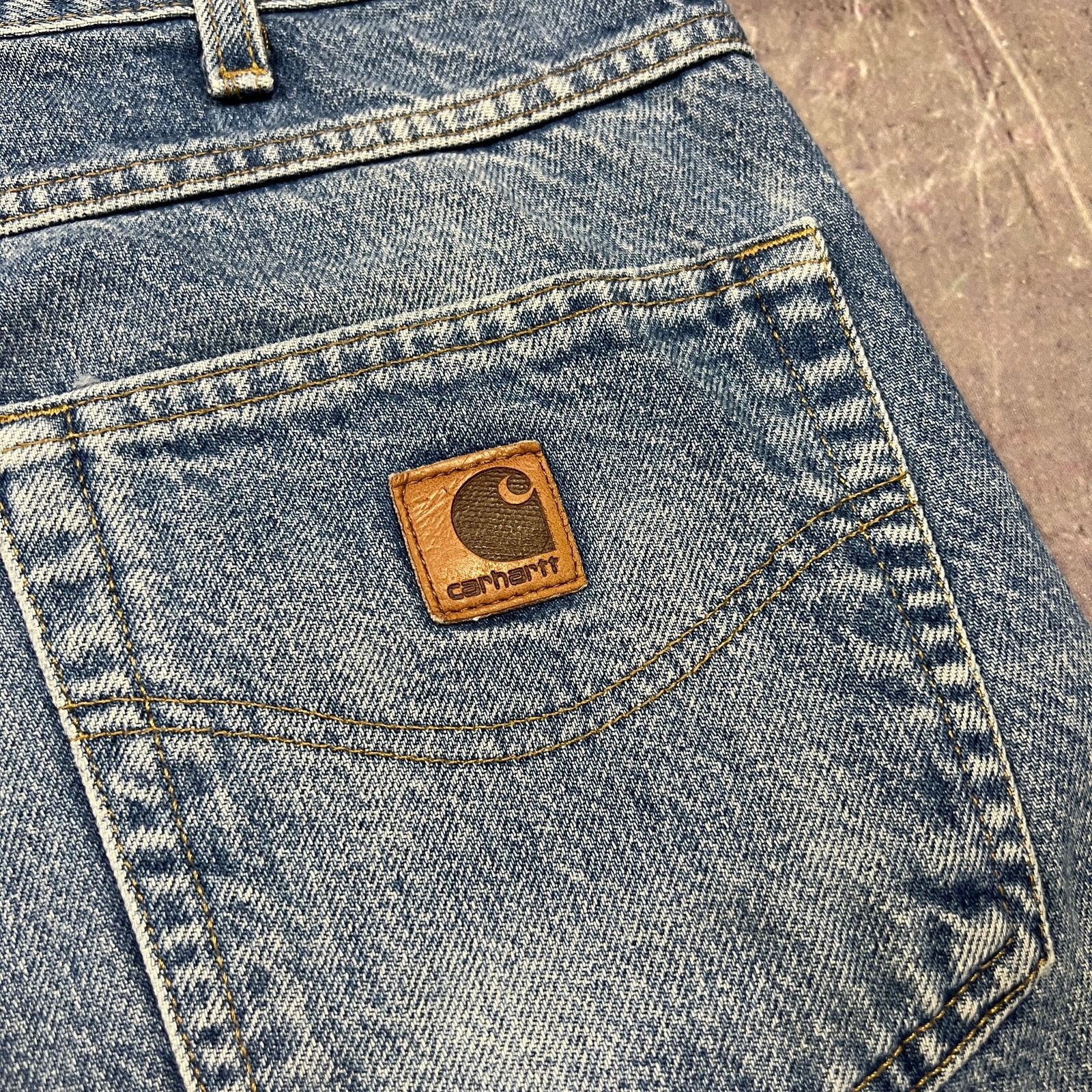 Carhartt × Vintage 90s Light Wash Carhartt Denim Jean Shorts 35x10 AY70 Size US 35 - 3 Thumbnail