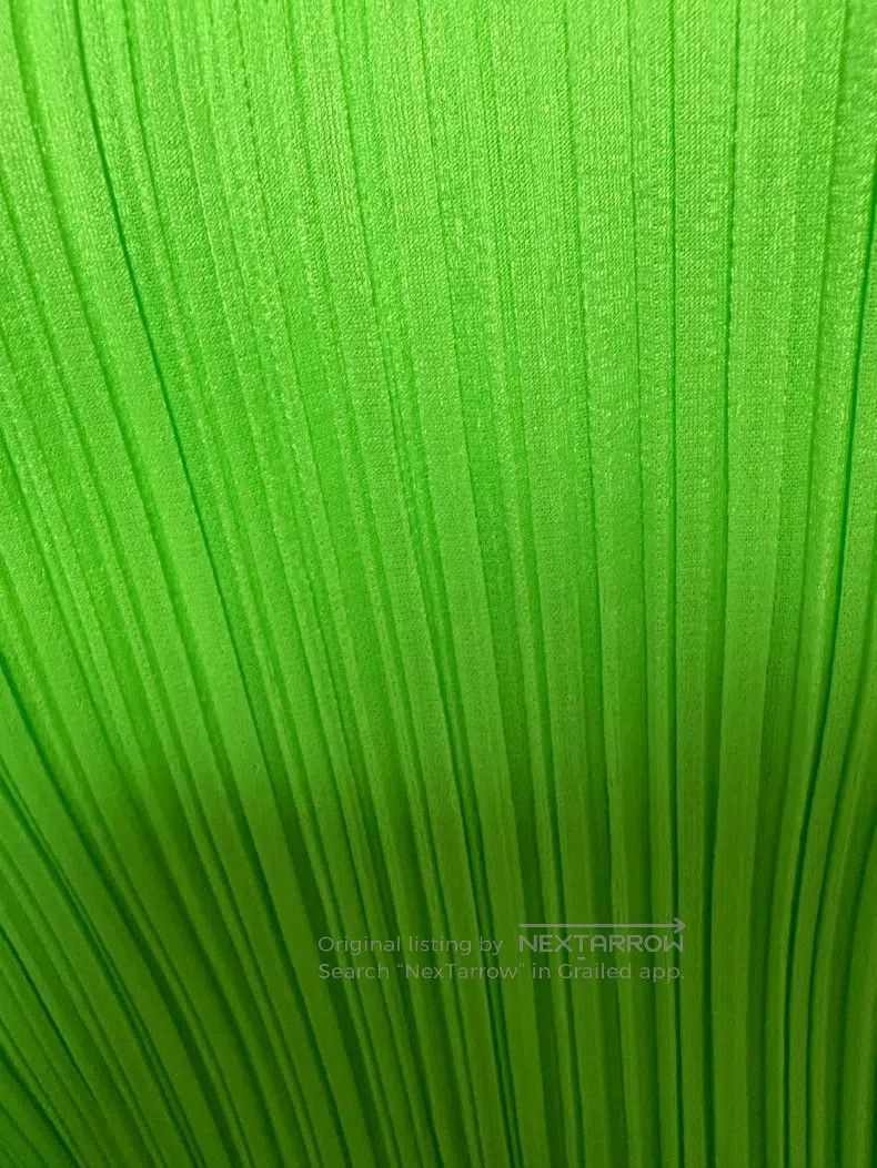 Issey Miyake Issey Miyake Sleeveless Fluorescent Green Top Size M / US 6-8 / IT 42-44 - 2 Thumbnail