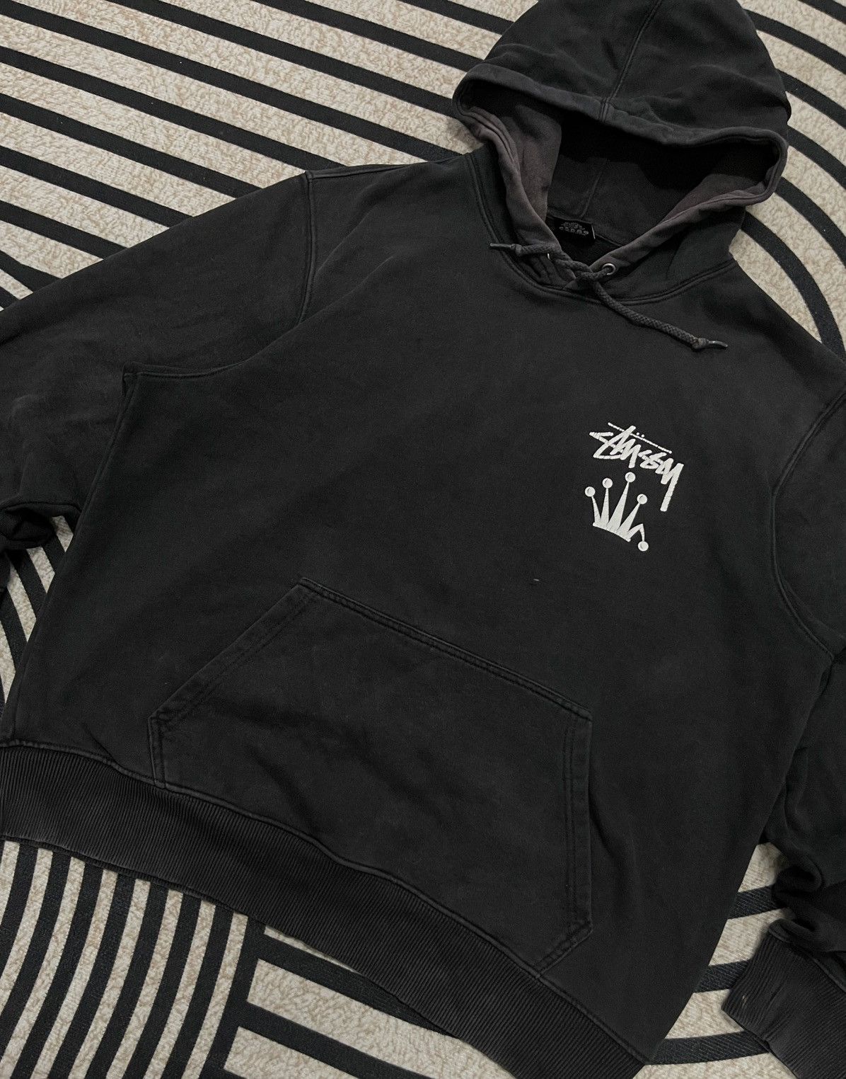 Stussy 2000s STUSSY CROWN SUN FADED HOODIE RARE DESIGN Size US M / EU 48-50 / 2 - 6 Thumbnail