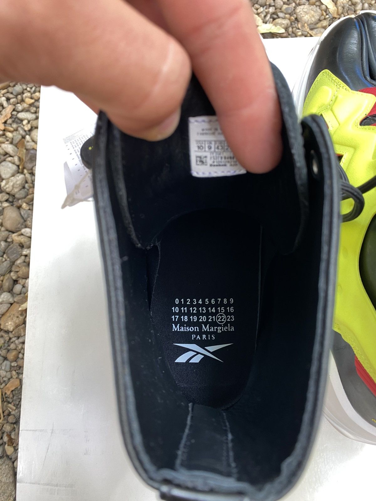 Maison Margiela Maison Margiela x Reebok Tabi Insta Pump Sneakers Size US 10 / EU 43 - 9 Thumbnail