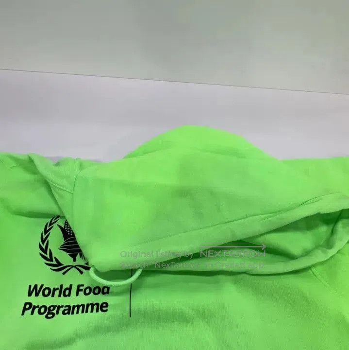 Balenciaga Balenciaga Logo Print Hooded Sweatshirt in Green. Size US XS / EU 42 / 0 - 6 Thumbnail