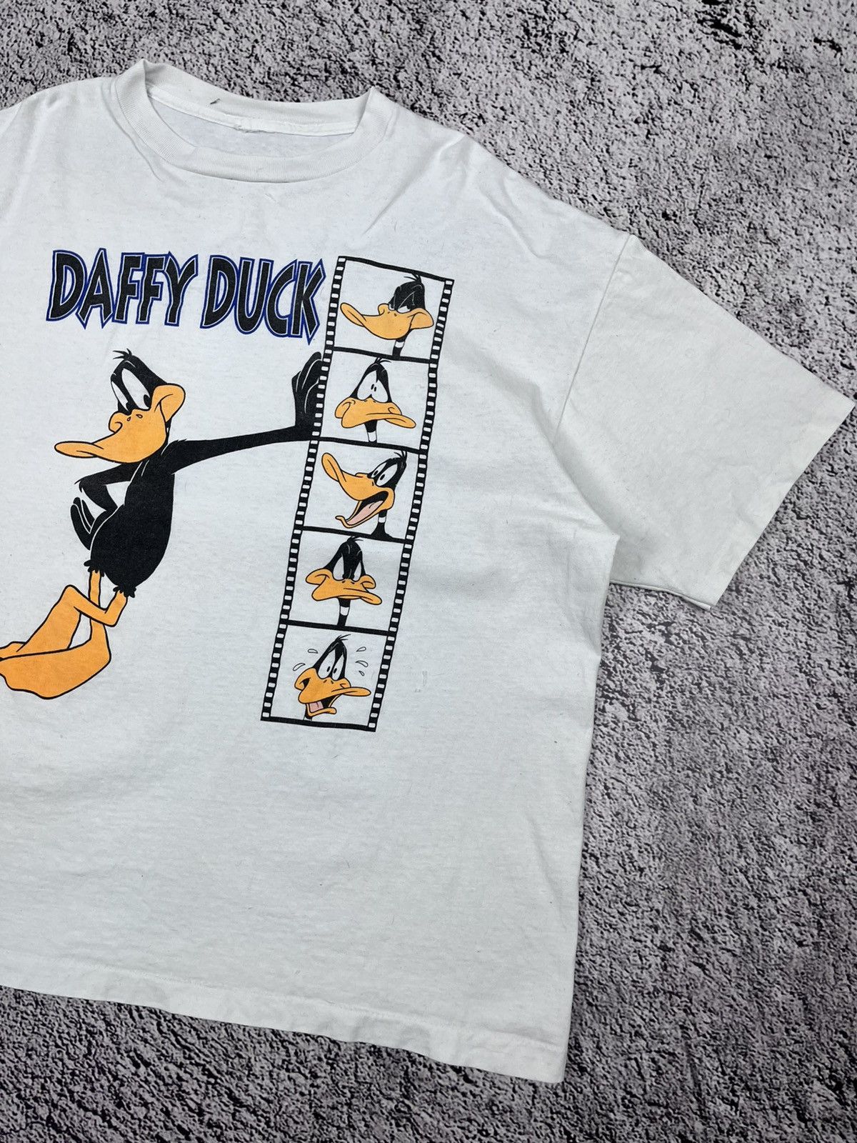 Vintage Daffy Duck vintage 80s one stitch tee Size US XL / EU 56 / 4 - 3 Thumbnail