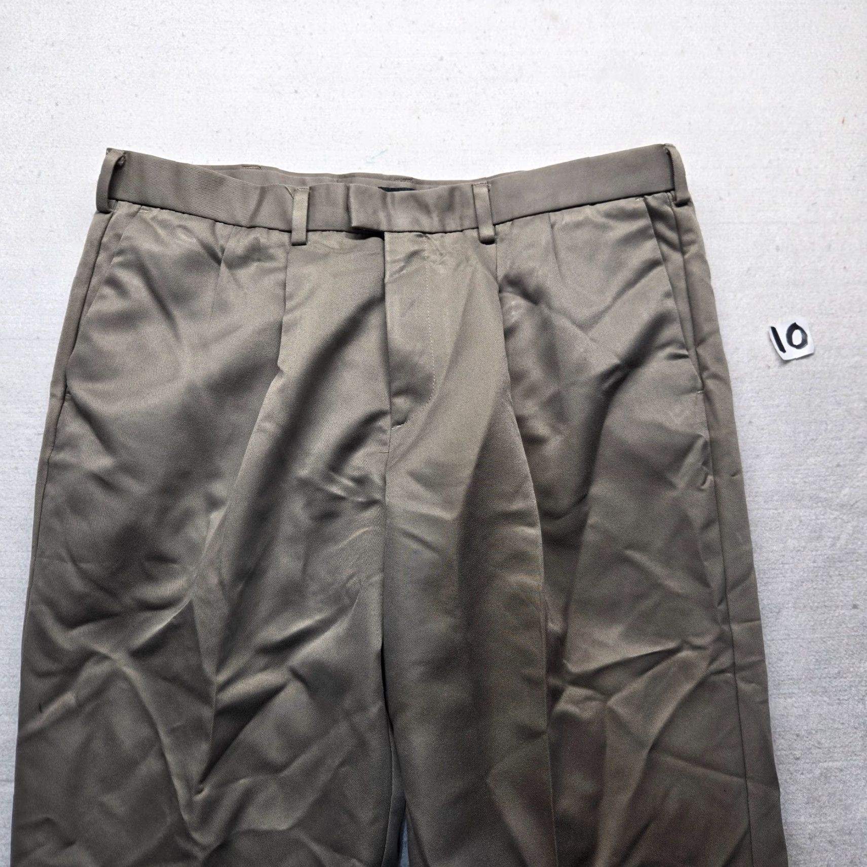 Dockers DOCKERS Pants Khakis Dockers Classic Fit 38x30 Beige Beige Tan Khakis Chinos Casual Mens 38 X 30 Regular Inseam 30 Jeans Pants Mens Size US 38 / EU 54 - 2 Thumbnail