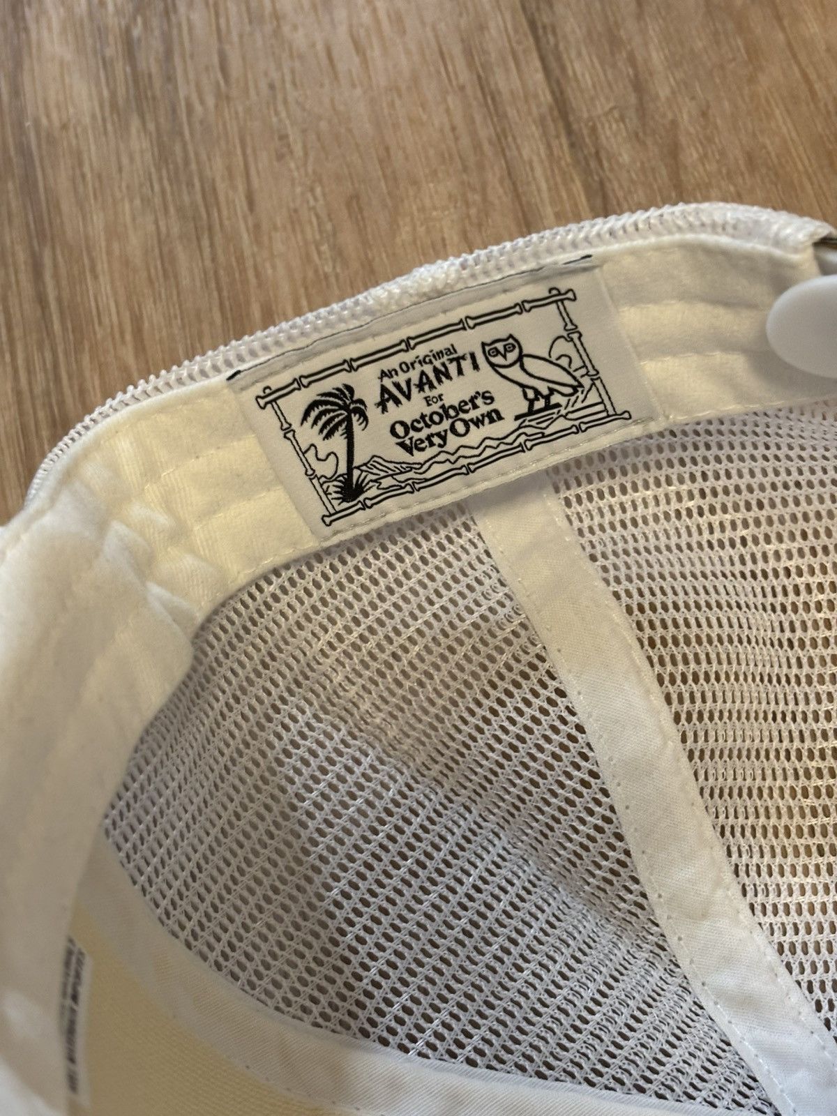 Drake Ovo red and white hat Size ONE SIZE - 2 Thumbnail