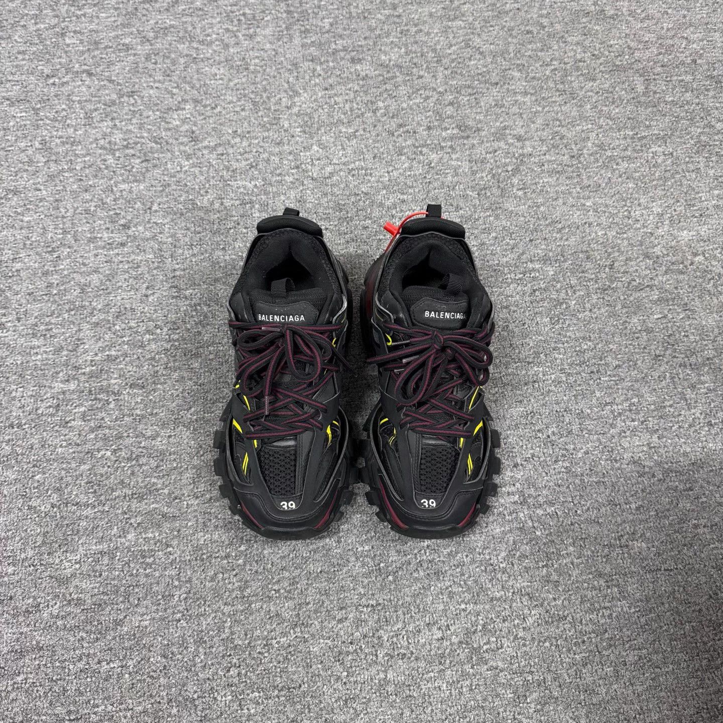 Balenciaga Balenciaga Track 1.0 Low Top Comfort Casual Dad Shoe EUR 39 Size US 6 / EU 39 - 3 Thumbnail