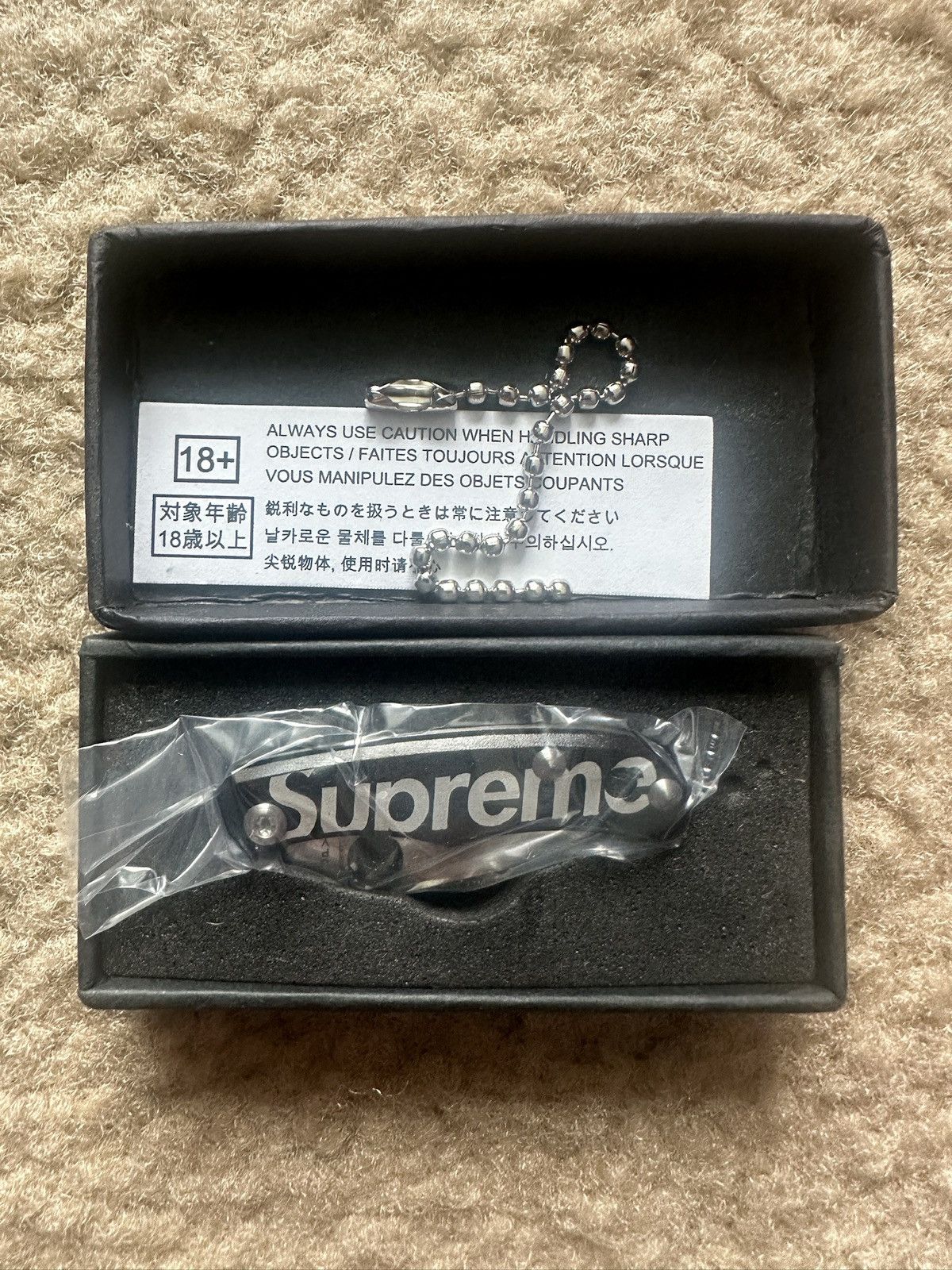 (NEW) Supreme Spyderco Bug Knife (One Size, Black)