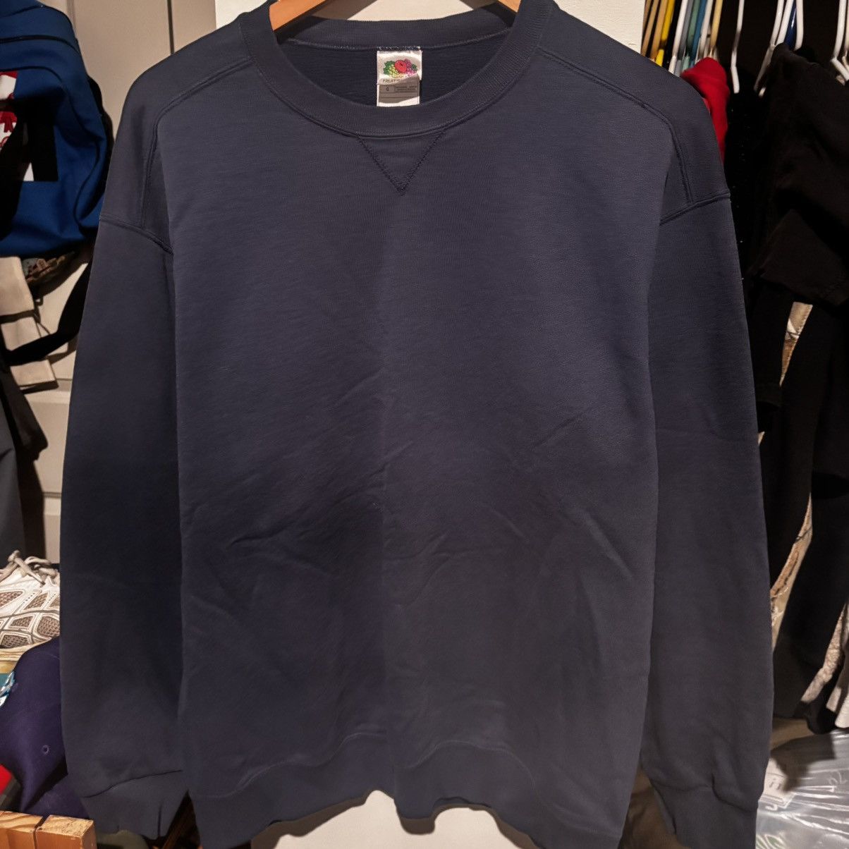 Fruit Of The Loom Vintage Beautifully Faded Navy Fruit of the Loom Crewneck Size US L / EU 52-54 / 3 - 1 Thumbnail