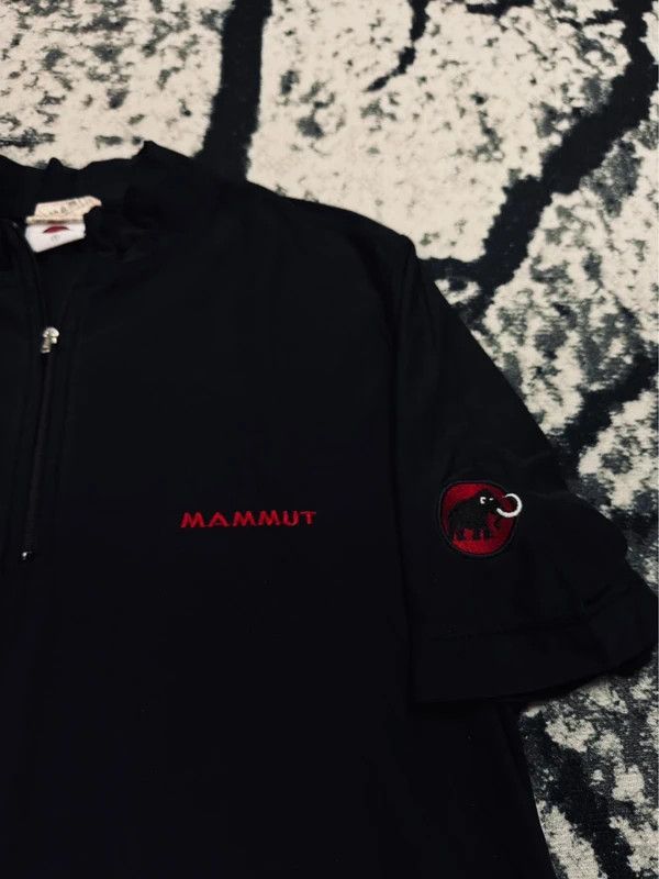 Mammut Mammut black cycling sports jersey with S logo Size US S / EU 44-46 / 1 - 4 Thumbnail