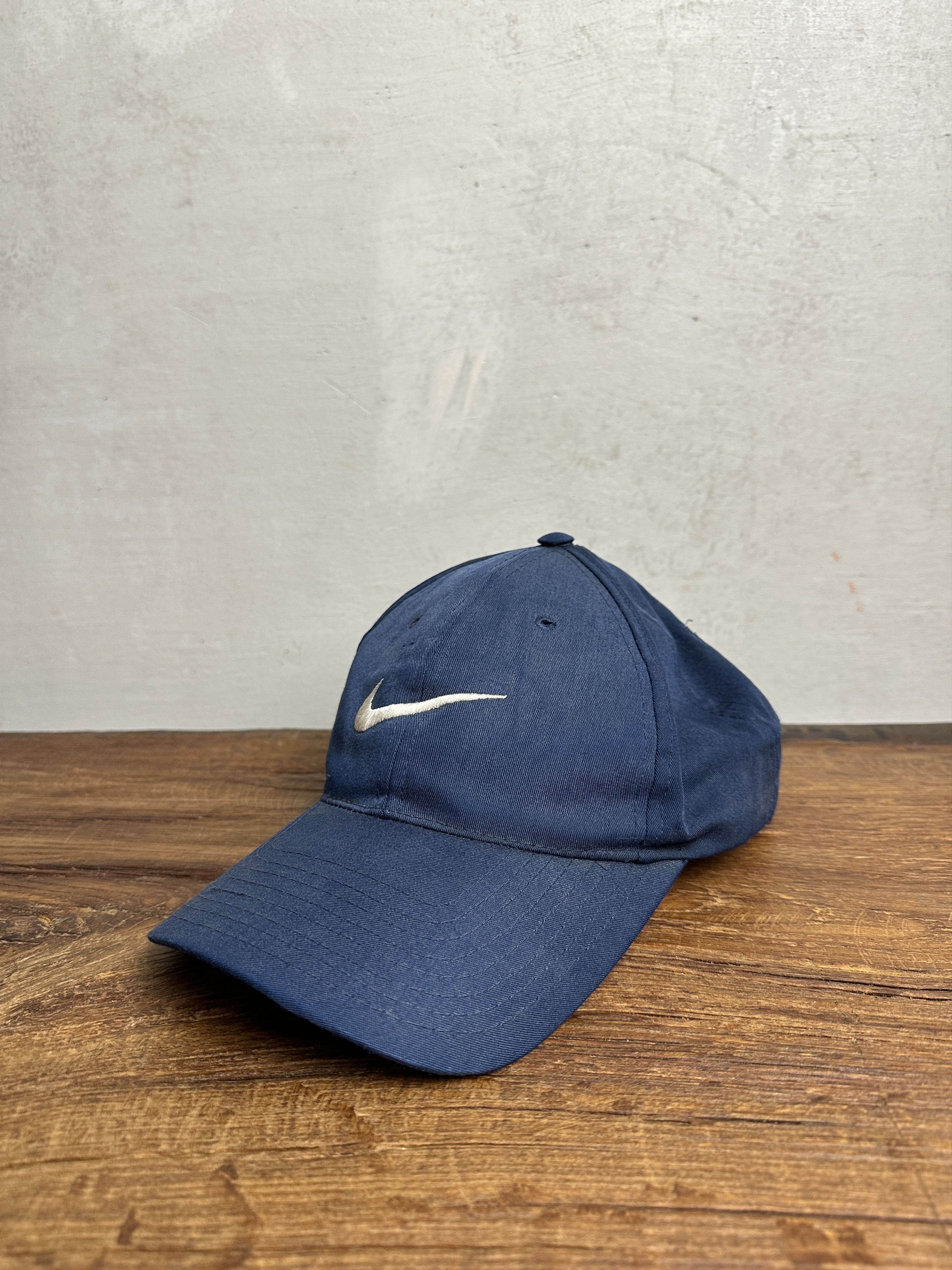Nike Vintage Nike Baseball Cap Size ONE SIZE - 1 Thumbnail