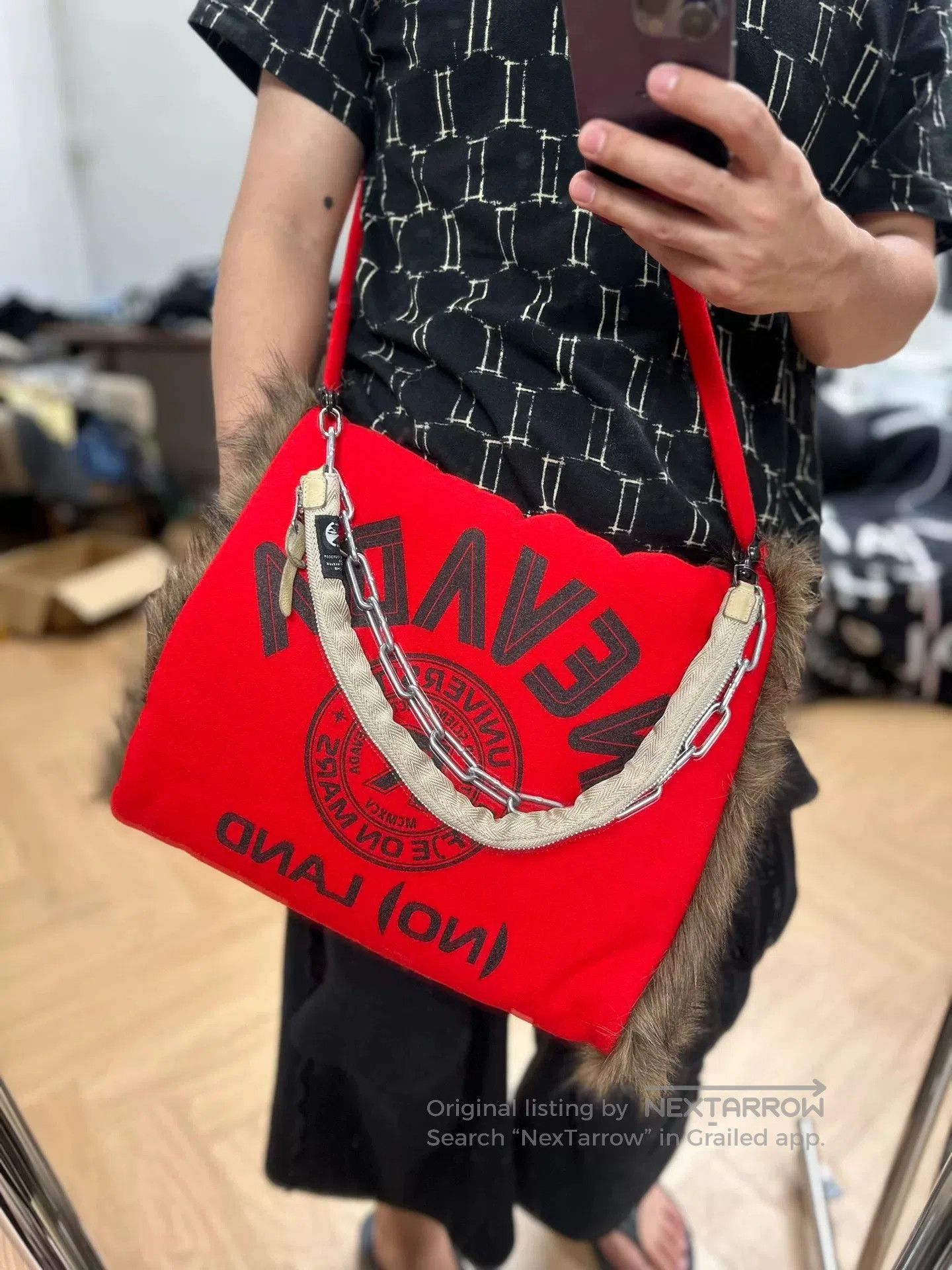 Raf Simons Red Fur Handbag by Raf Simons. Size ONE SIZE - 7 Thumbnail