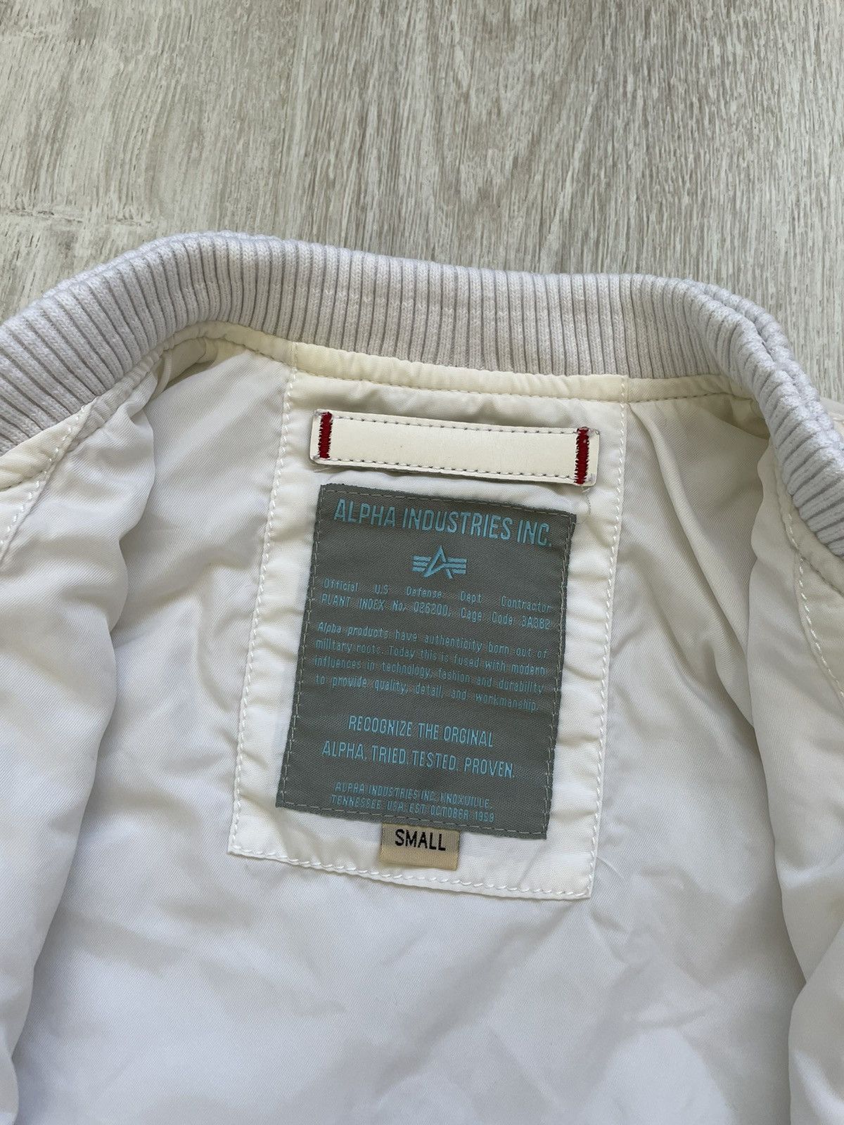 Alpha Industries × Vintage Alpha Industries Bomber MA-1 Flyers Jacket Women's White Size S / US 4 / IT 40 - 11 Thumbnail