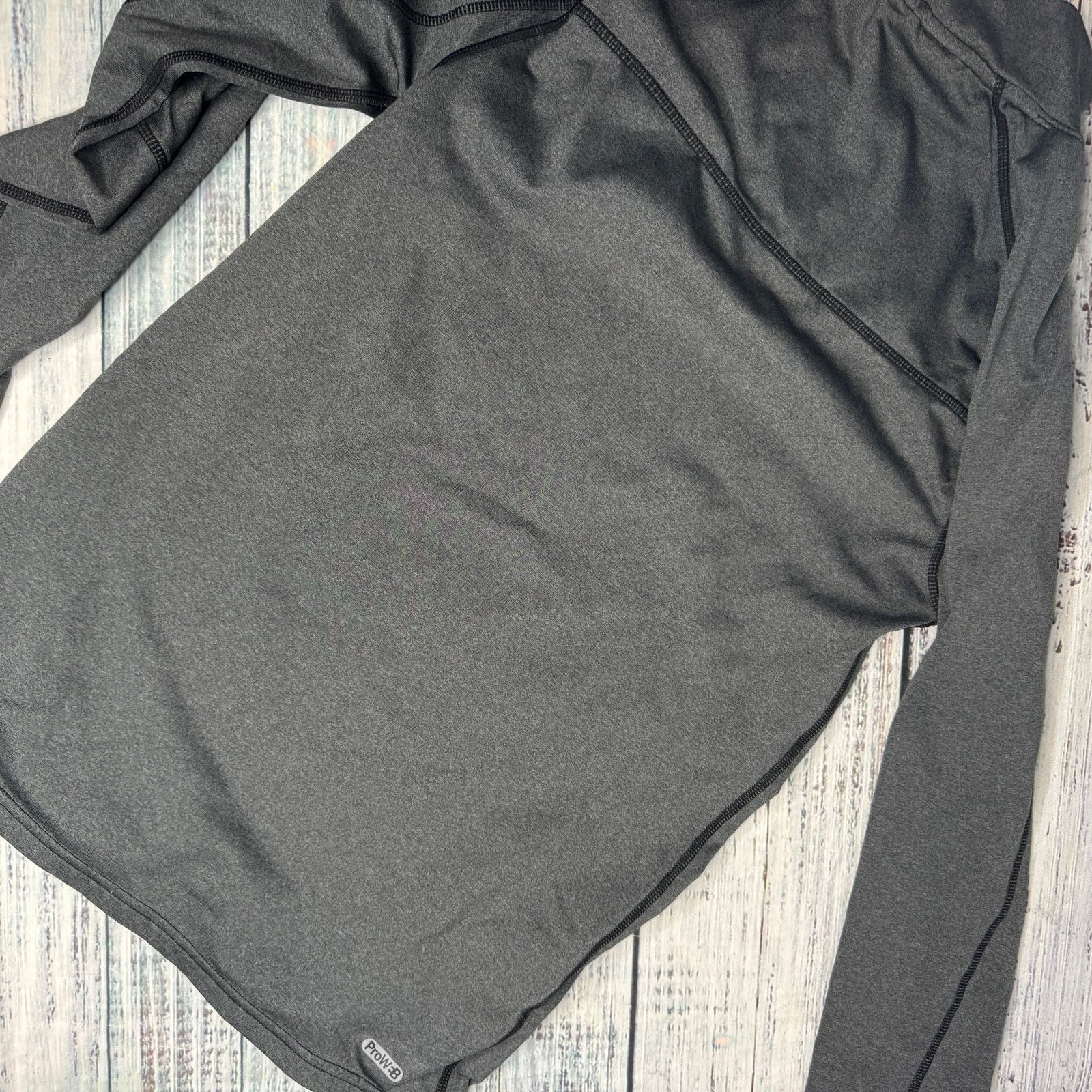 Spyder Spyder Active Gray Base Layer Shirt Size M Long Sleeve Size US M / EU 48-50 / 2 - 3 Thumbnail