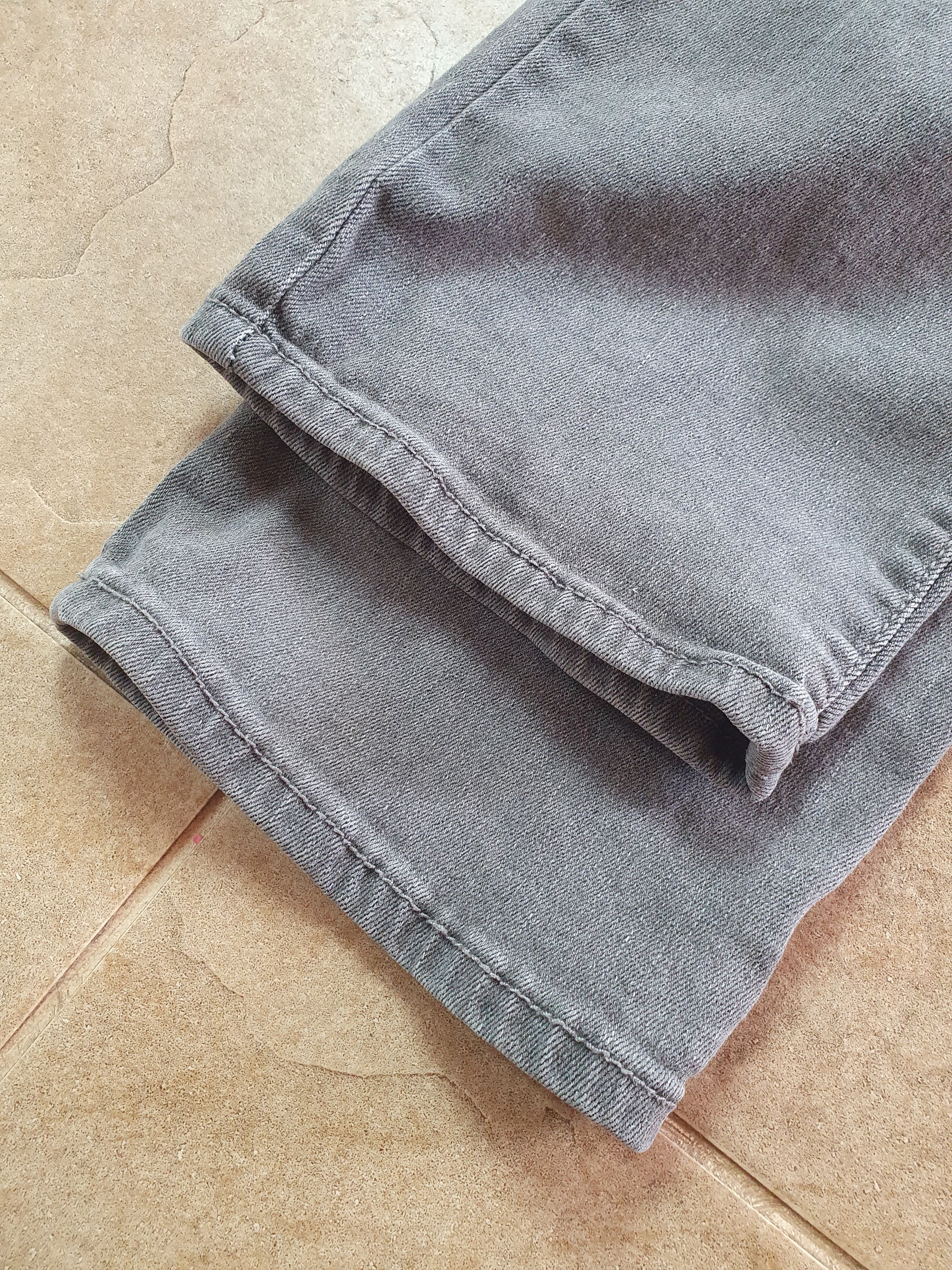 True Religion Gray Denim True Religion Mens Size 34 Rocco Relaxed Skinny Size US 34 / EU 50 - 6 Thumbnail
