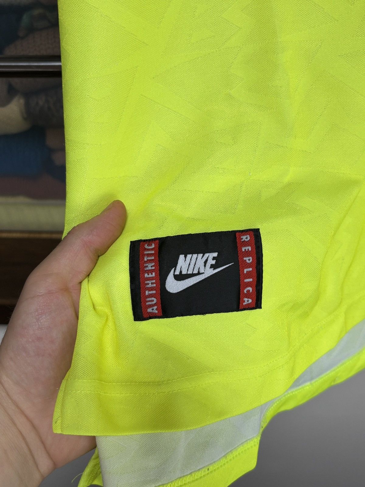 Nike 90s Nike #7 Reuter Borussia Dortmund BVB Soccer Jersey Size US M / EU 48-50 / 2 - 9 Thumbnail