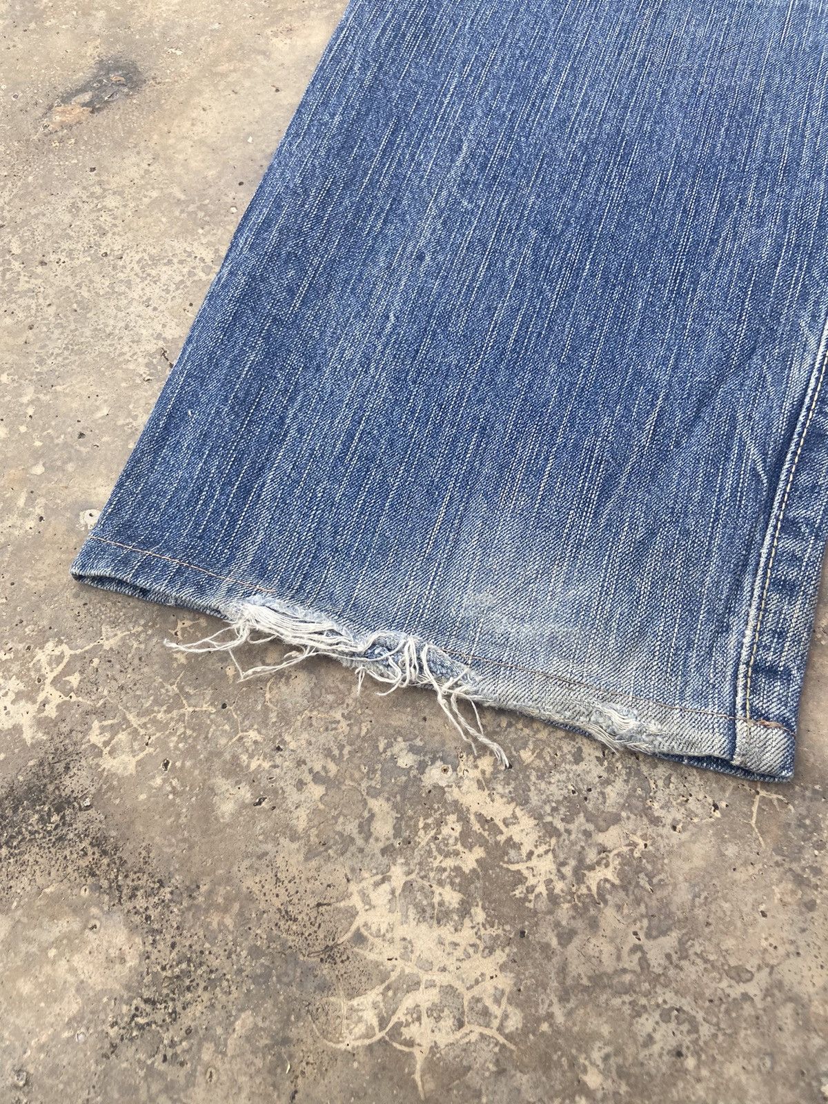 Edwin VINTAGE EDWIN RED LINE SELVEDGE DISTRESSED PANT Size US 39 - 8 Thumbnail
