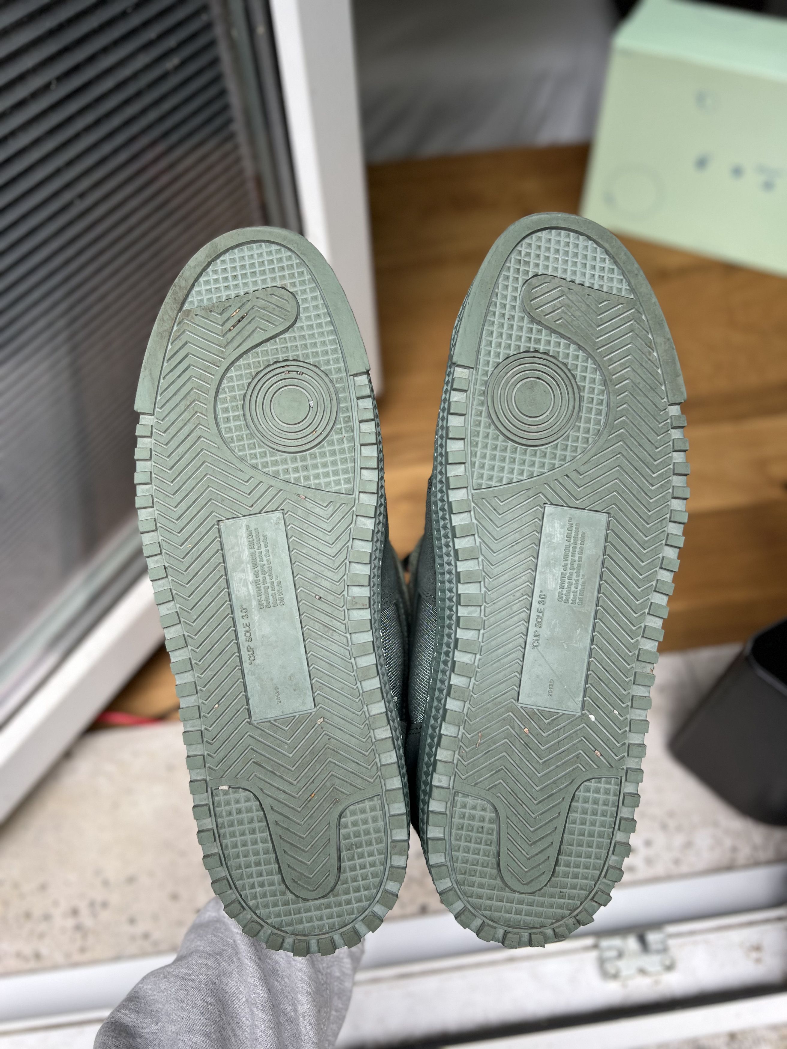 Off-White Off Court Low Dark Green Dark OFF-WHITE Size US 11 / EU 44 - 7 Thumbnail