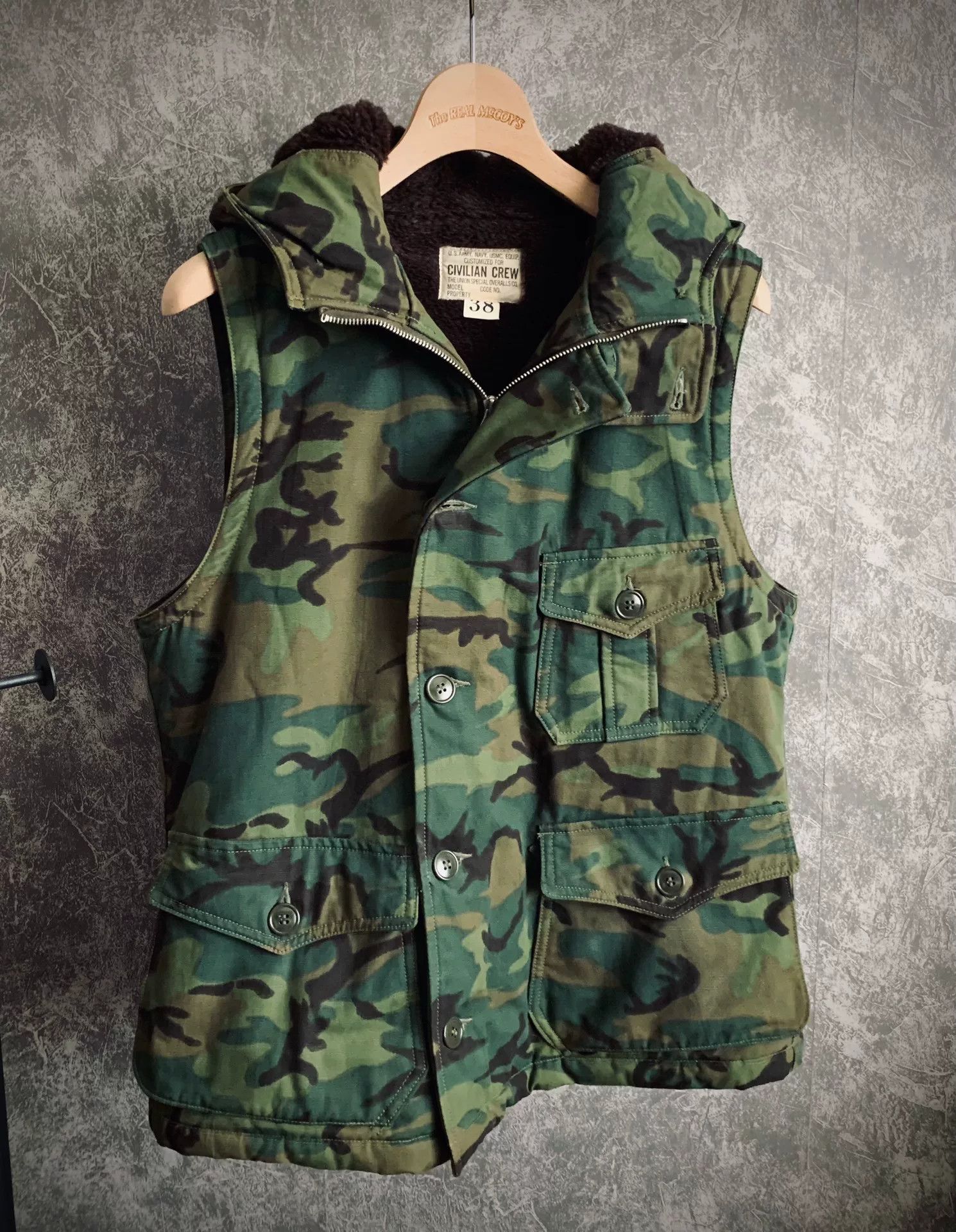 Freewheelers camouflage hooded warm vest Size US M / EU 48-50 / 2 - 1 Thumbnail