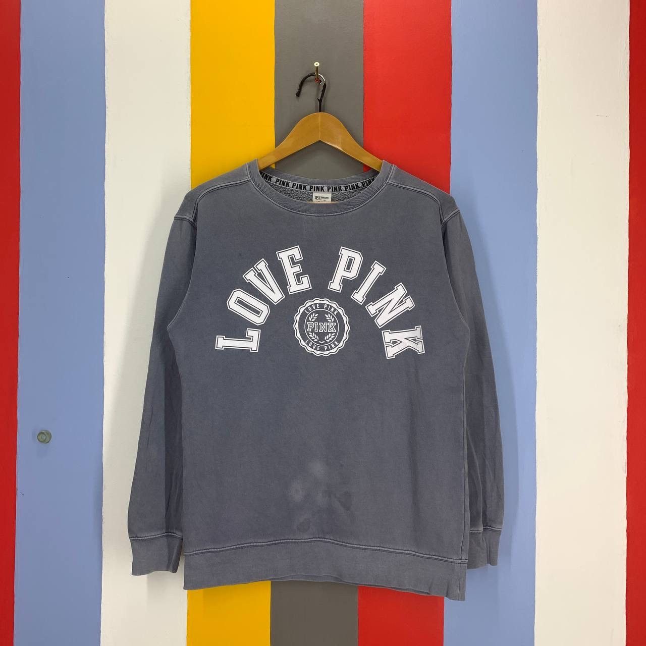 Other VICTORIA SECRET LOVE PINK Crew Neck Sweatshirt #2450/AJ Size US S / EU 44-46 / 1 - 1 Thumbnail