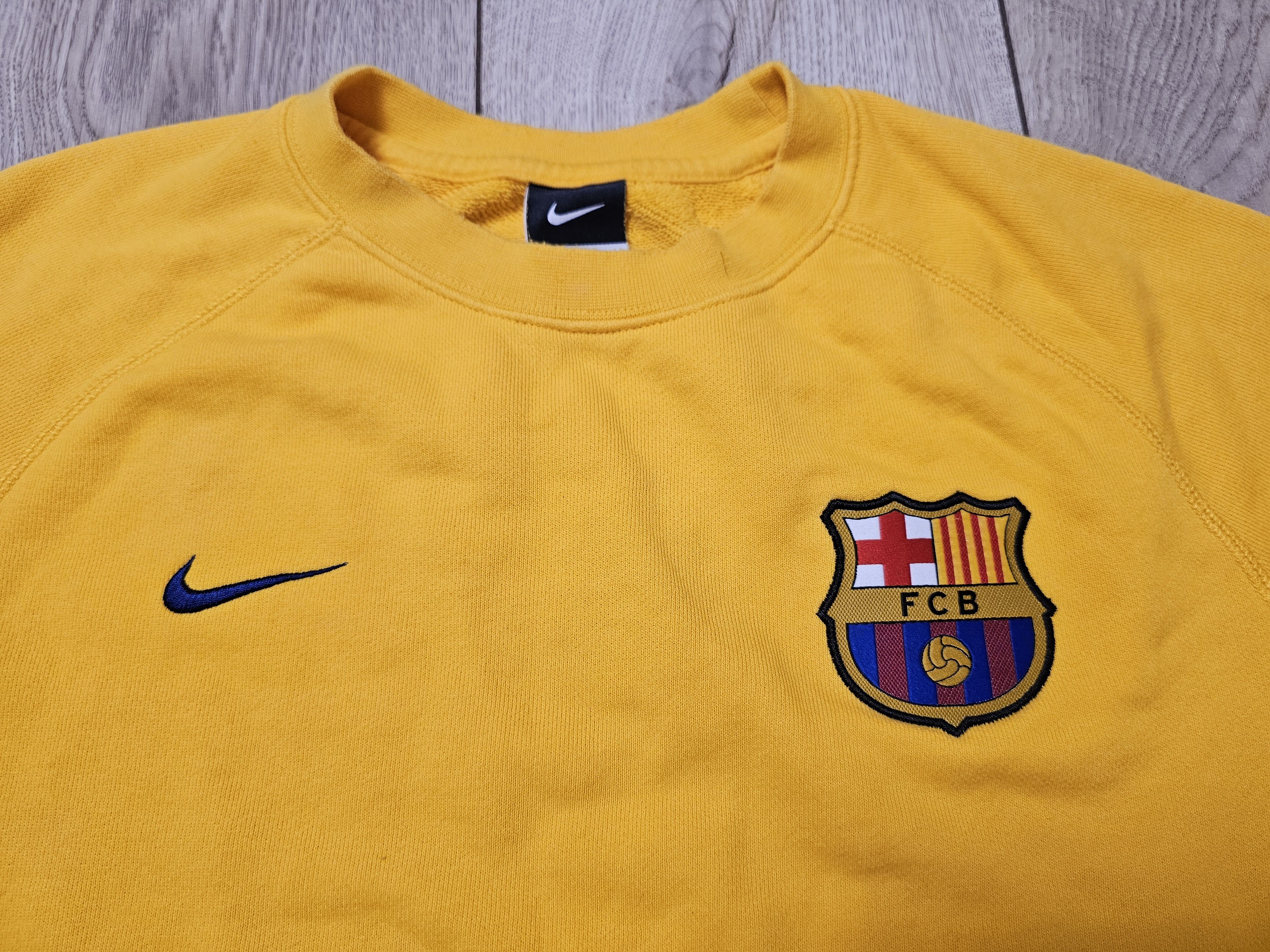 Nike BARCELONA SWEATSHIRT YELLOW FOOTBALL SWEATER SOCCER LONG Size US M / EU 48-50 / 2 - 3 Thumbnail